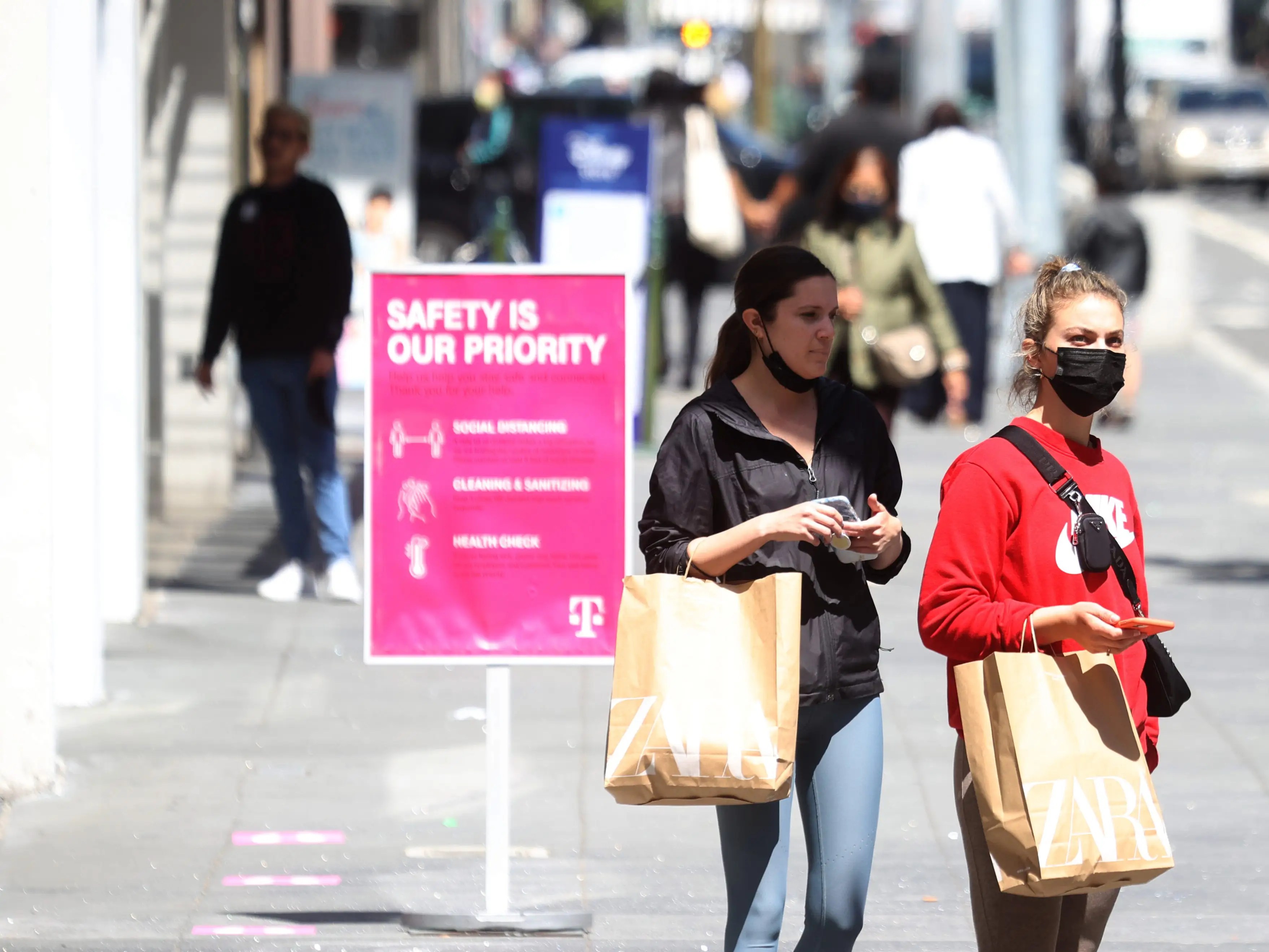 Clothes Spending Soars Past 2019 Levels Amid Pandemic Weight Changes