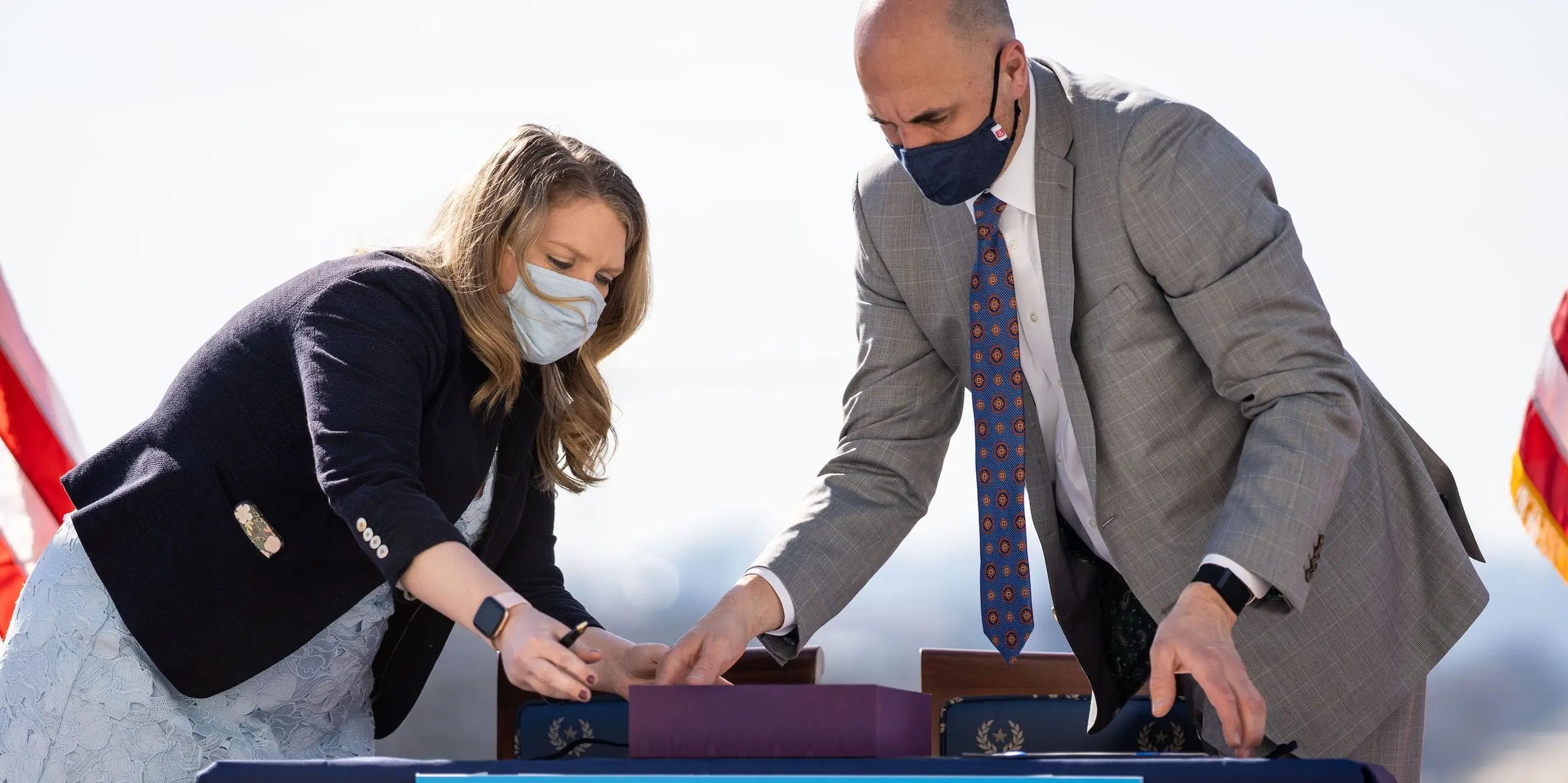 Capitol Hill Staff Take Second Jobs With Postmates, J. Crew to Make up