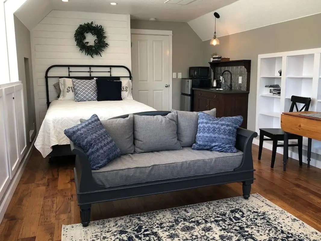 These are the topranked Airbnb rentals in every state, with 100 5