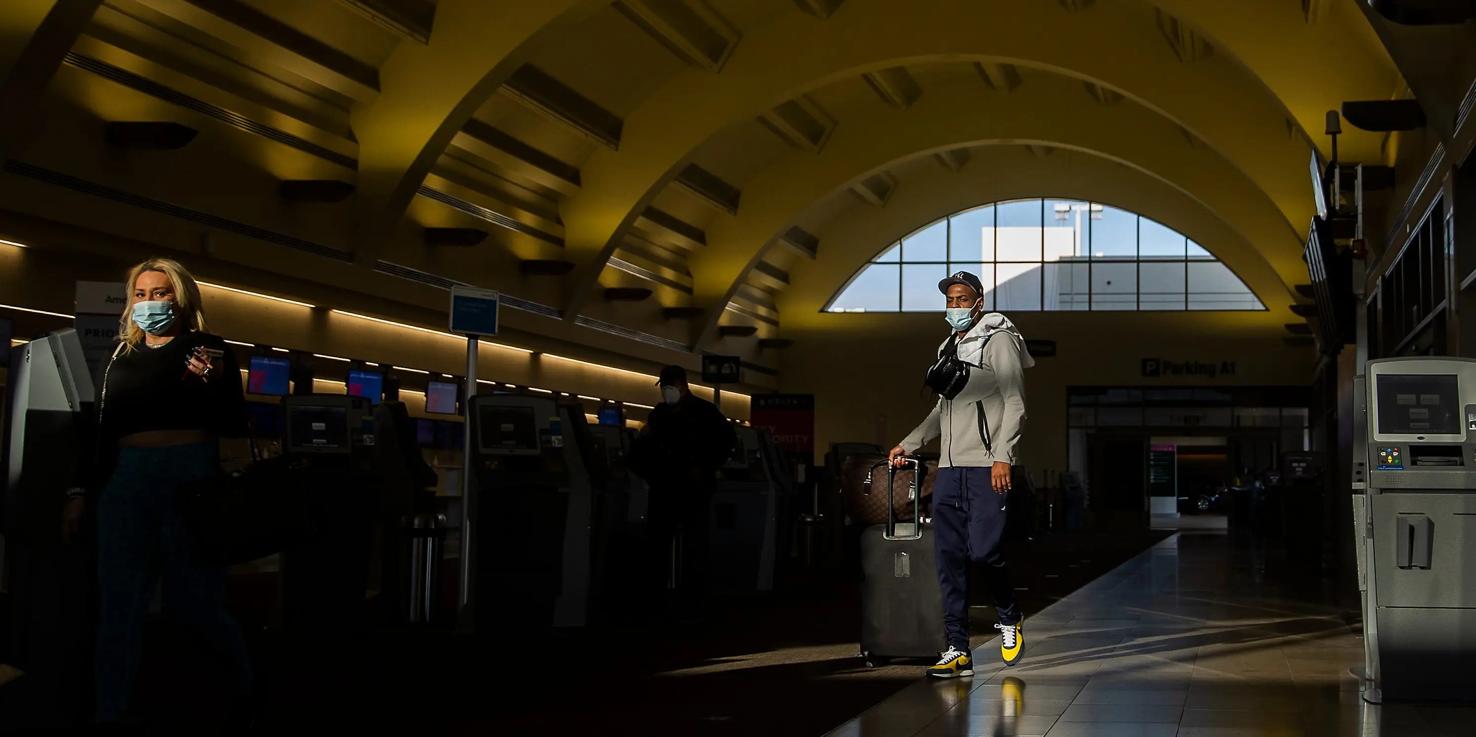 AntiMask Lawsuits Unlikely to Remove Federal Mandates, Lawyers Say