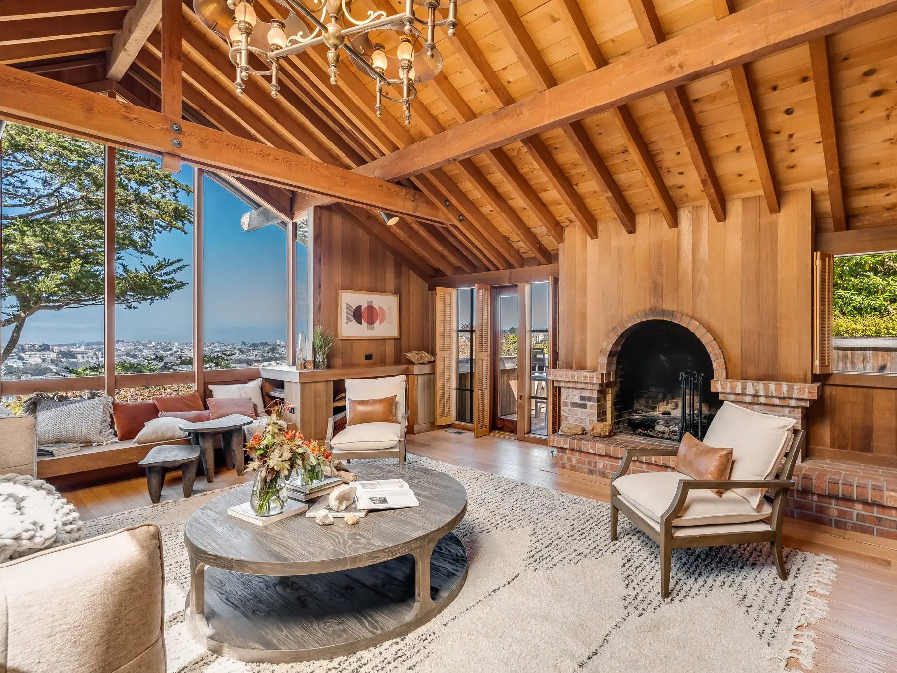 San Francisco House Sells for 2.1 Million Over Asking Price Business