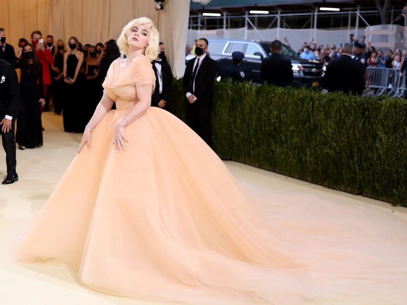 Billie Eilish Looked Like Marilyn Monroe at Her First Met Gala