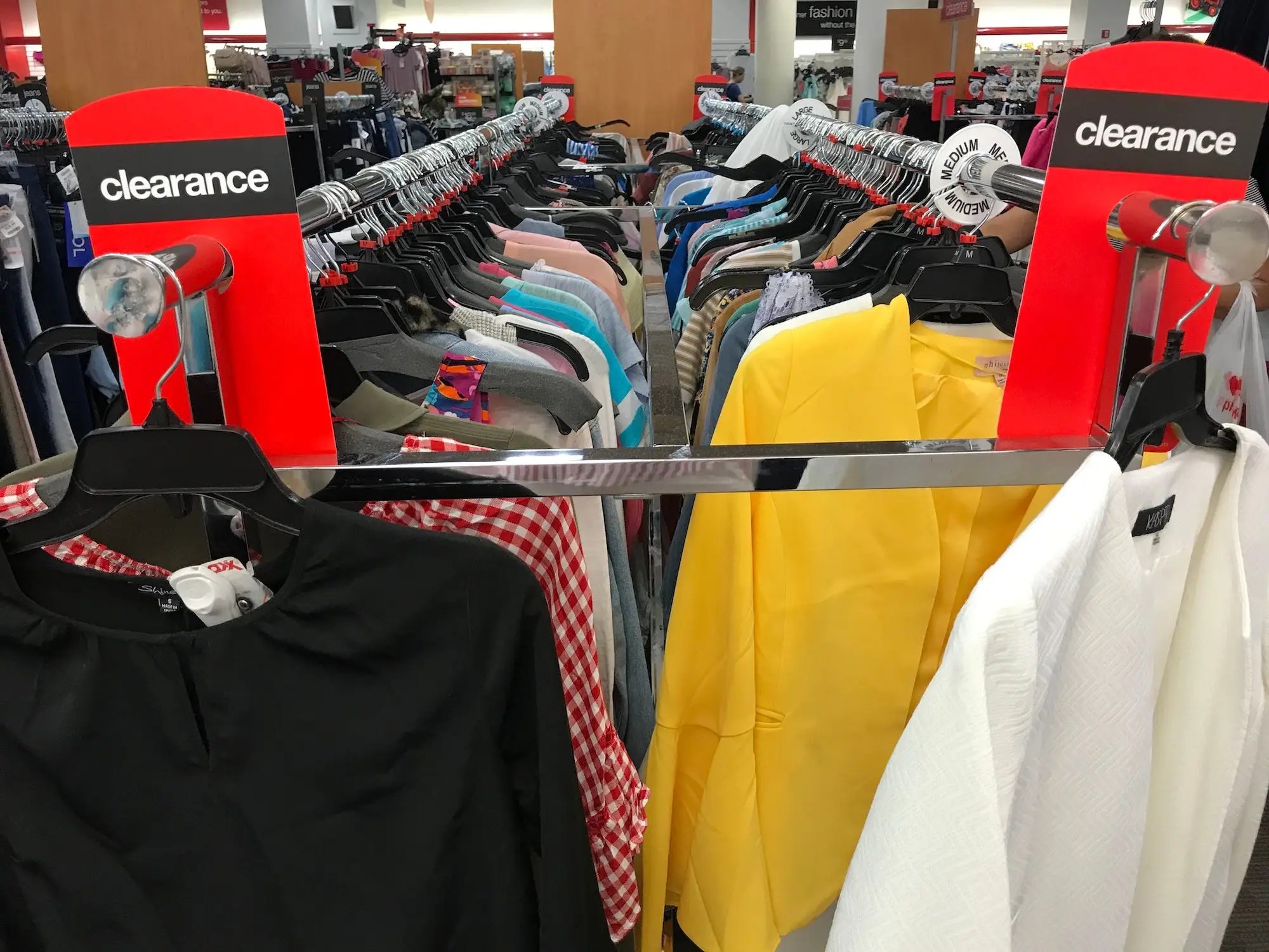 TJ Maxx, Ross to Be Full of Deals After Supply Chain Crisis Experts