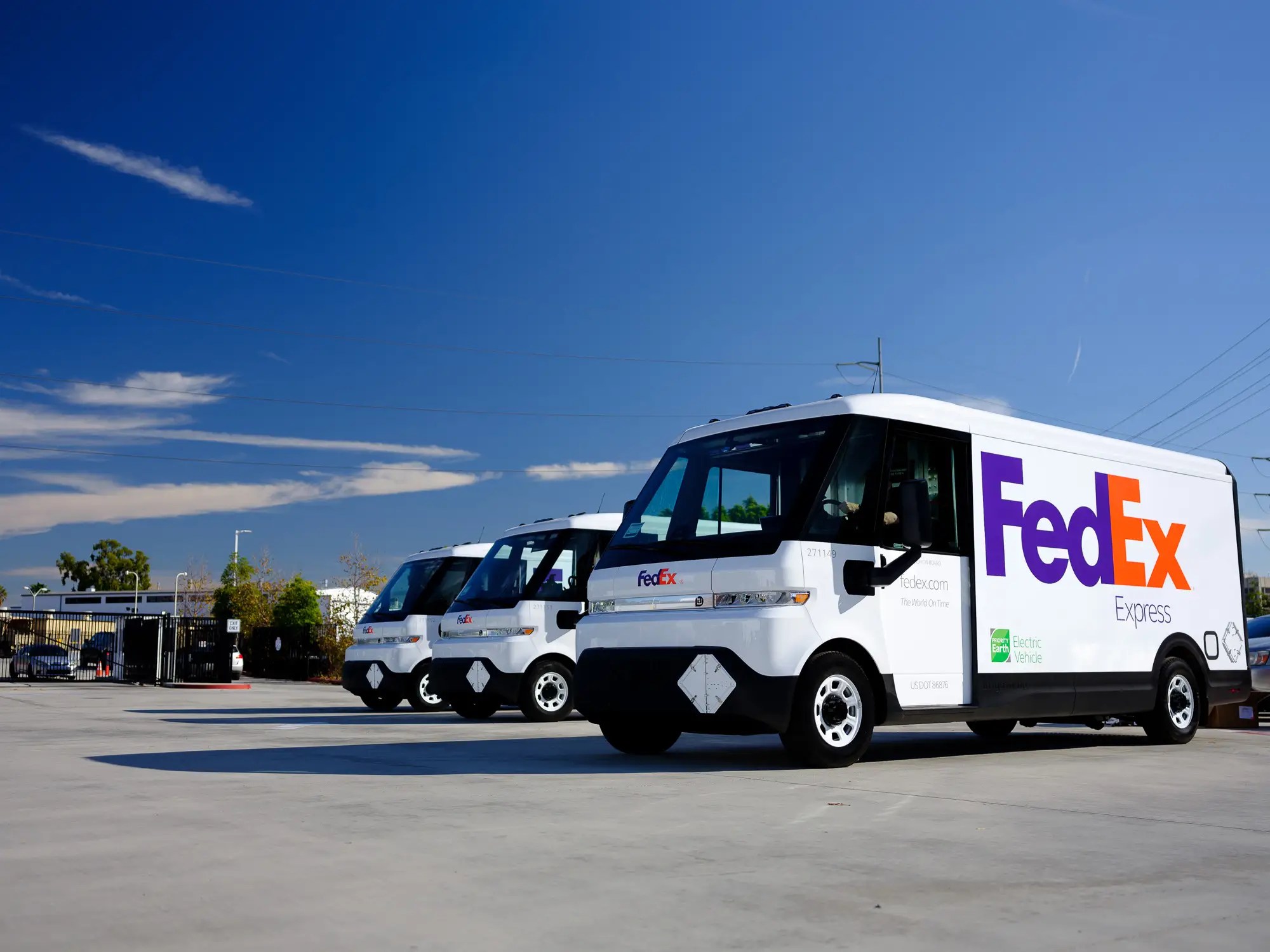 FedEx Receives First Electric Delivery Vans From GM Business Insider