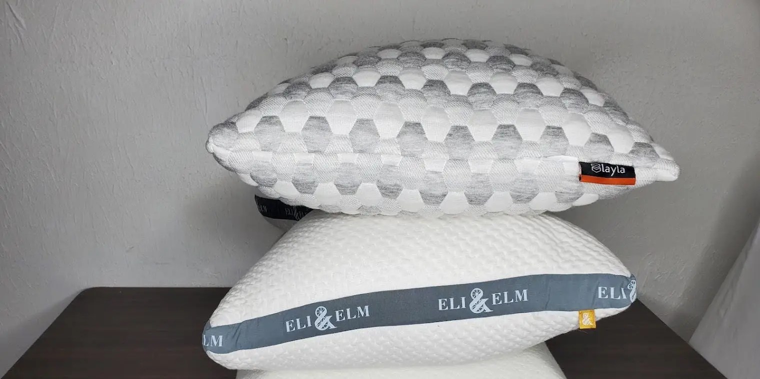 The 5 Best Pillows for Neck Pain in 2022