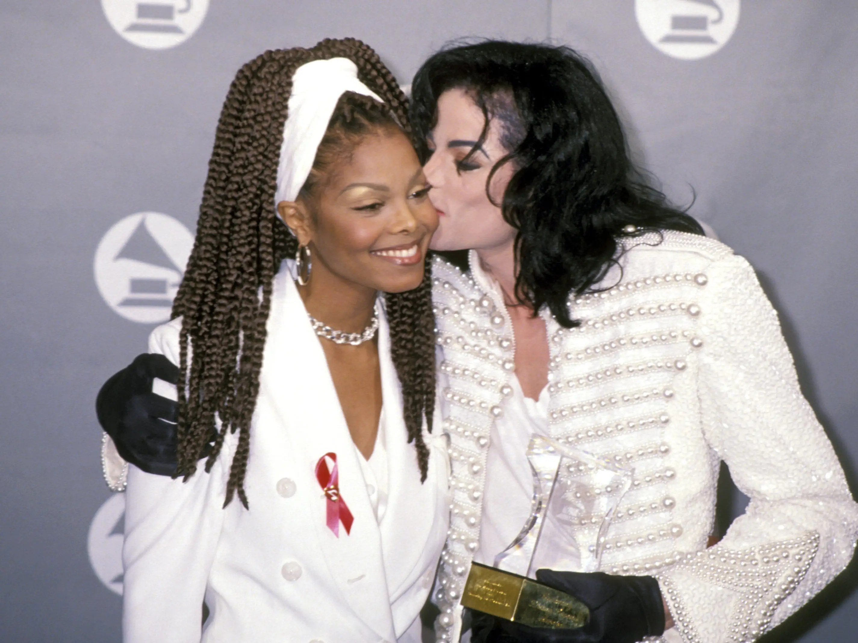 Janet Jackson, Michael Jackson Separated While Filming 'Scream' Video