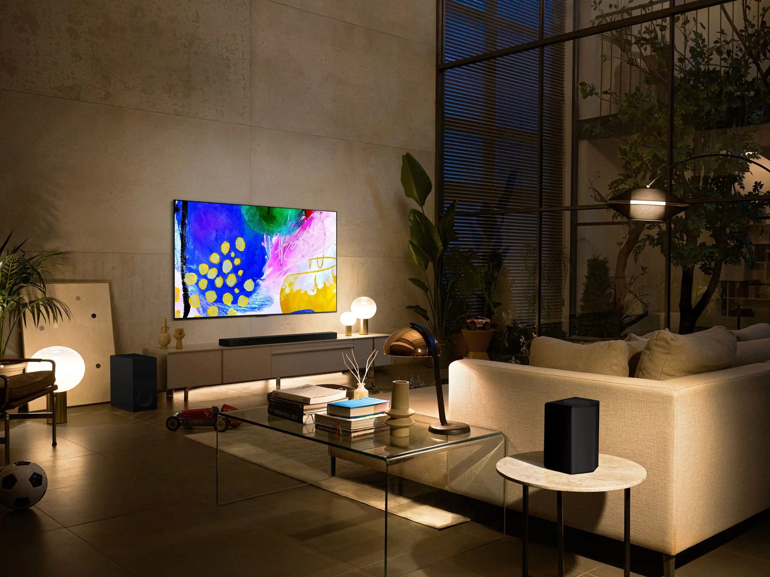 First Look at LG's New OLED TVs G2 and C2