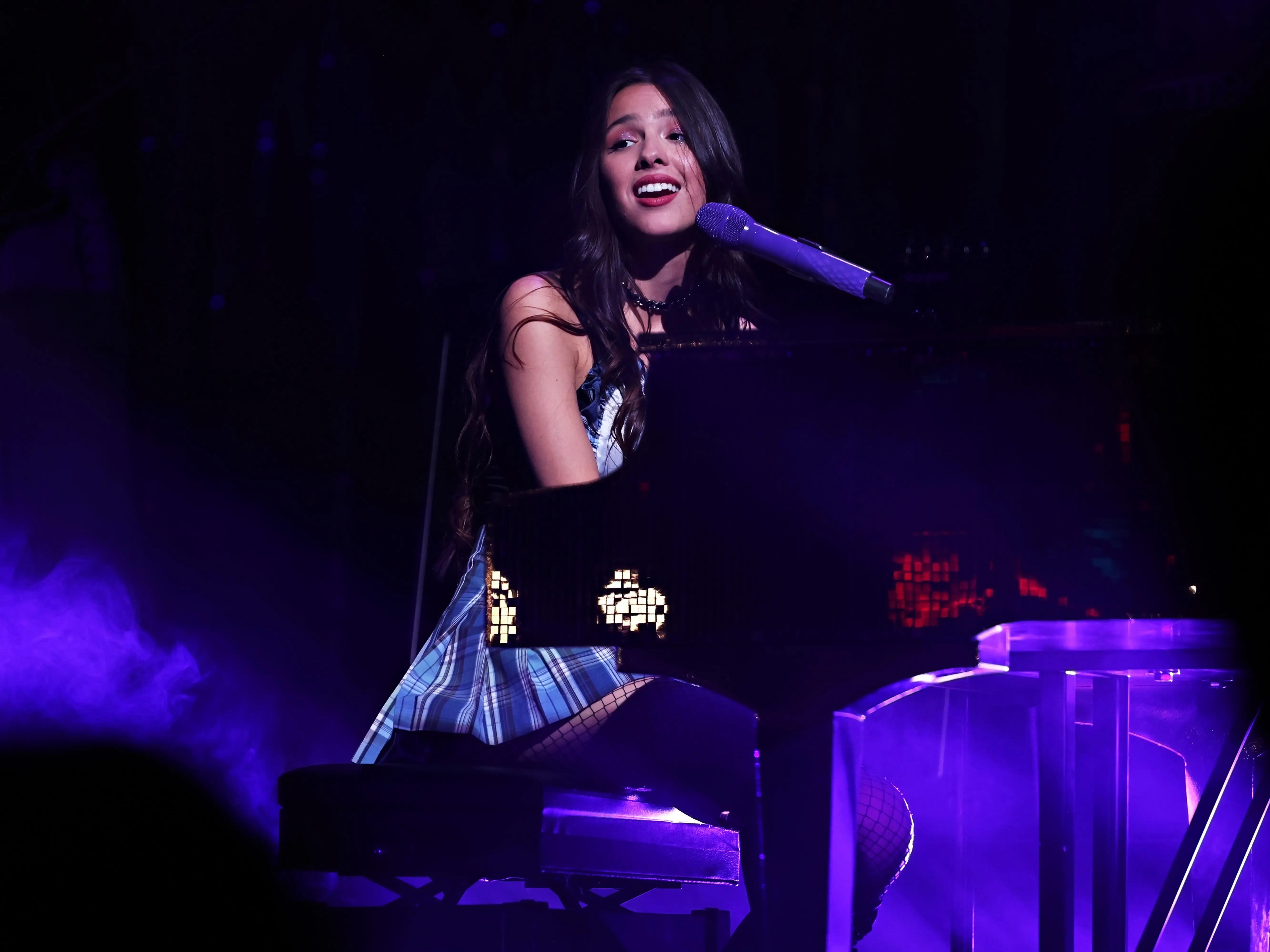 Review Olivia Rodrigo's 'Sour' Tour Was Worth Traveling 200 Miles