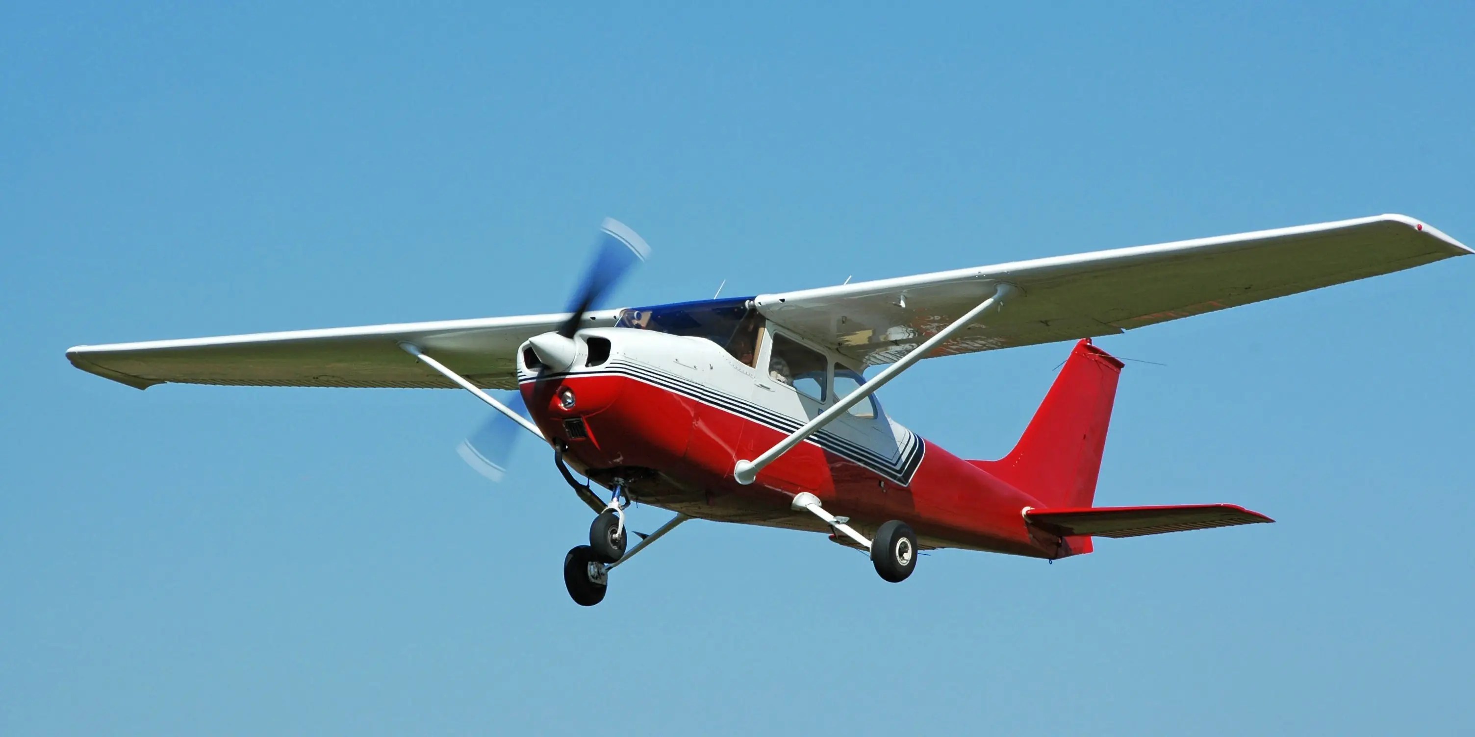 Take a look at the Cessna 172, the 'old school' trainer plane that's