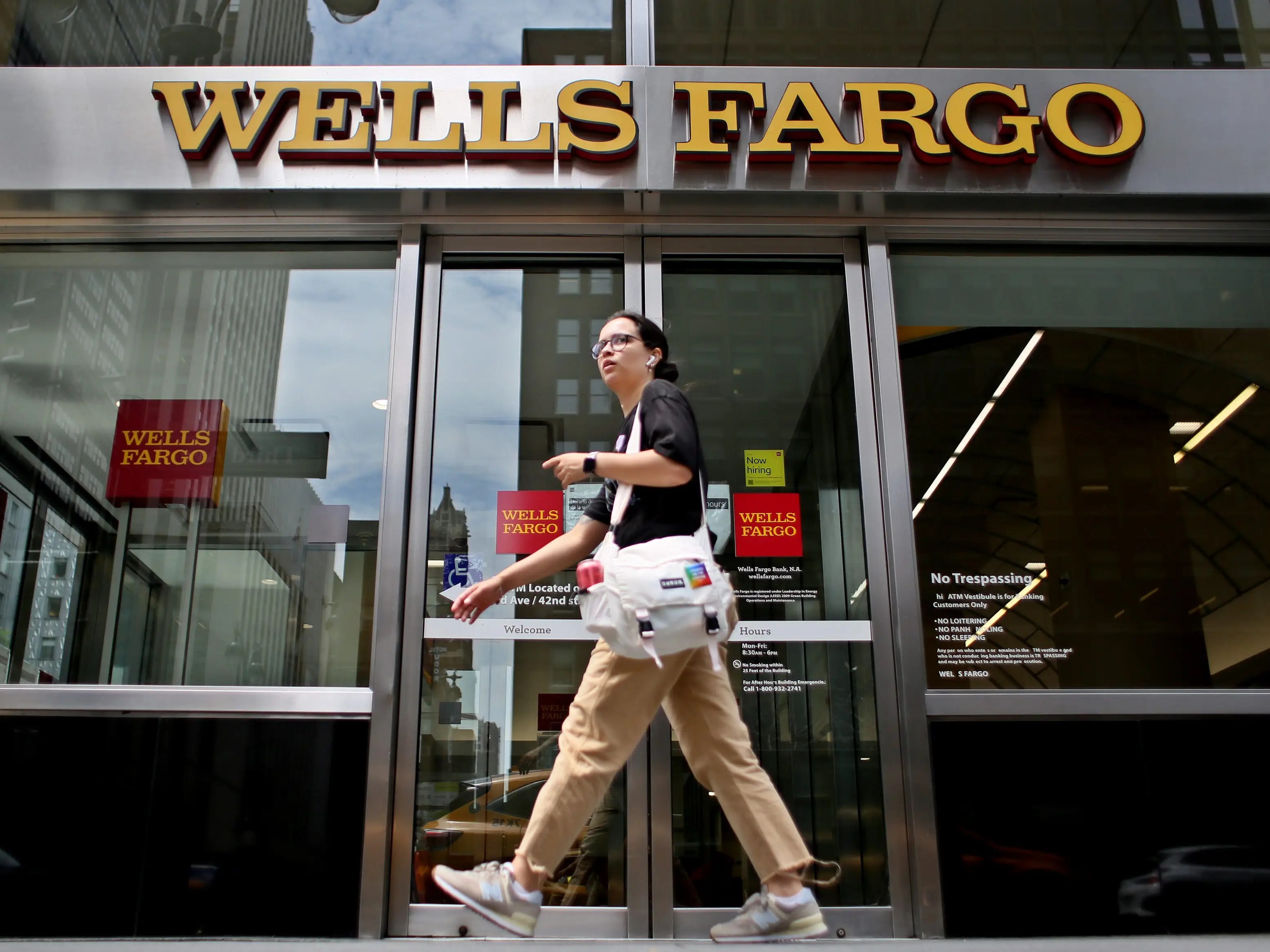 Geriausios 2023 m. liepos mėn. Wells Fargo kortelės