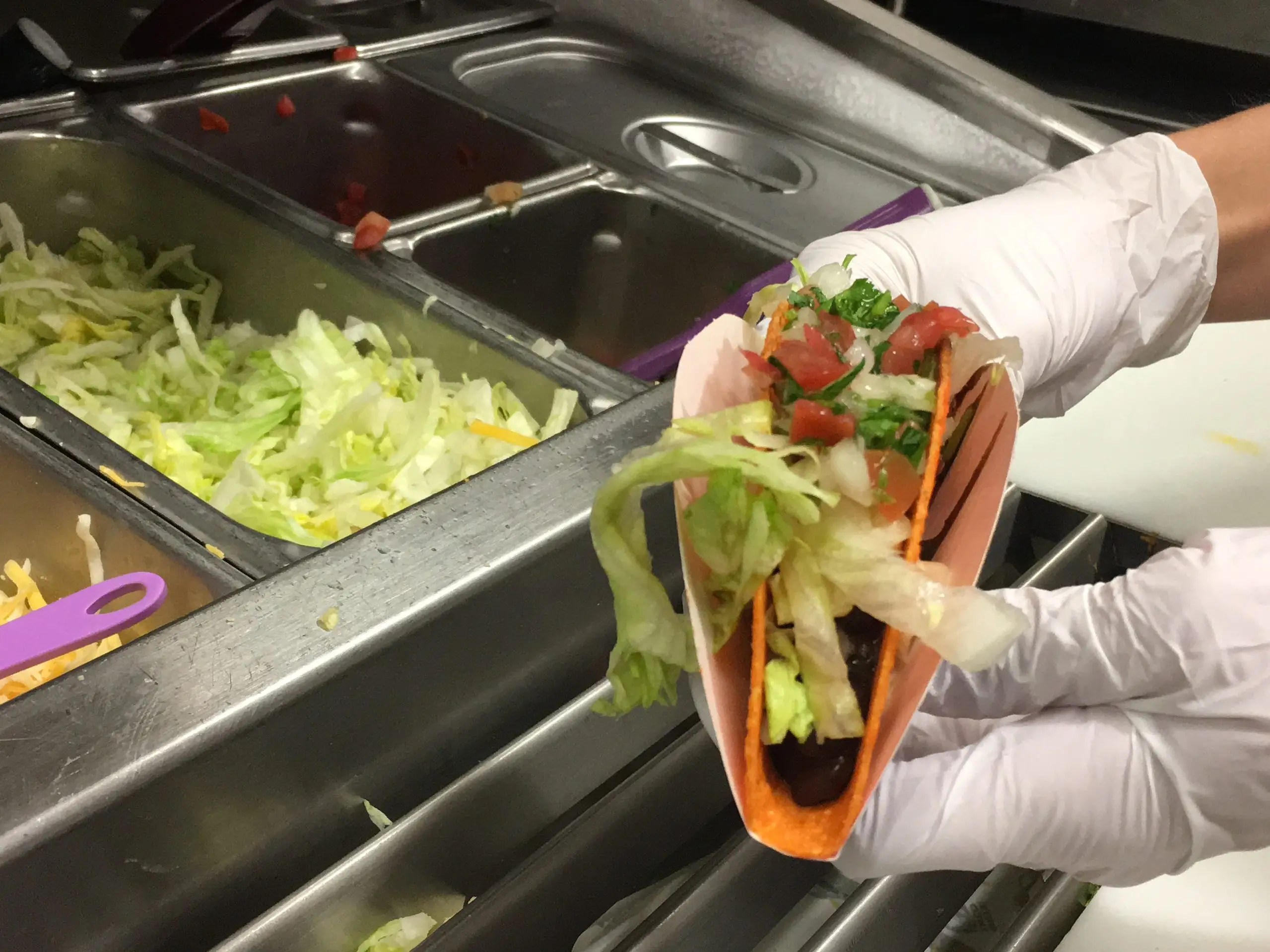 Taco Bell, ChickFila, Subway, and Panera Facing a Lettuce Shortage