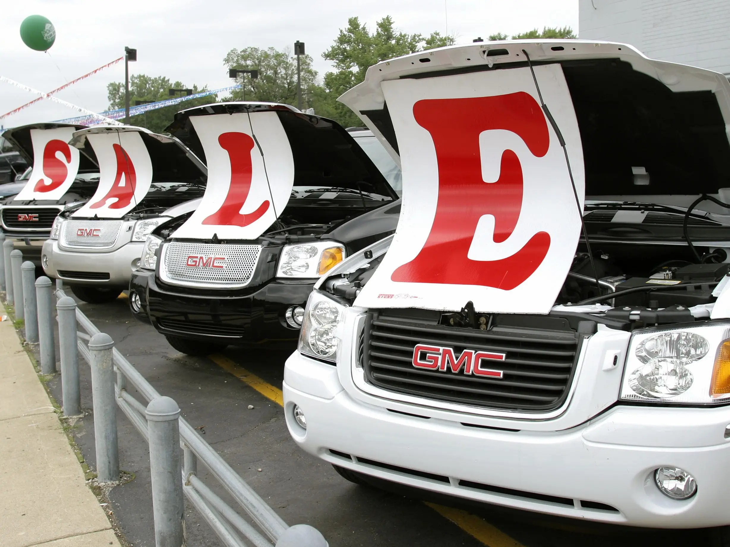 Used Car Prices Going Down, Interest Rates on Loans Aren't Business