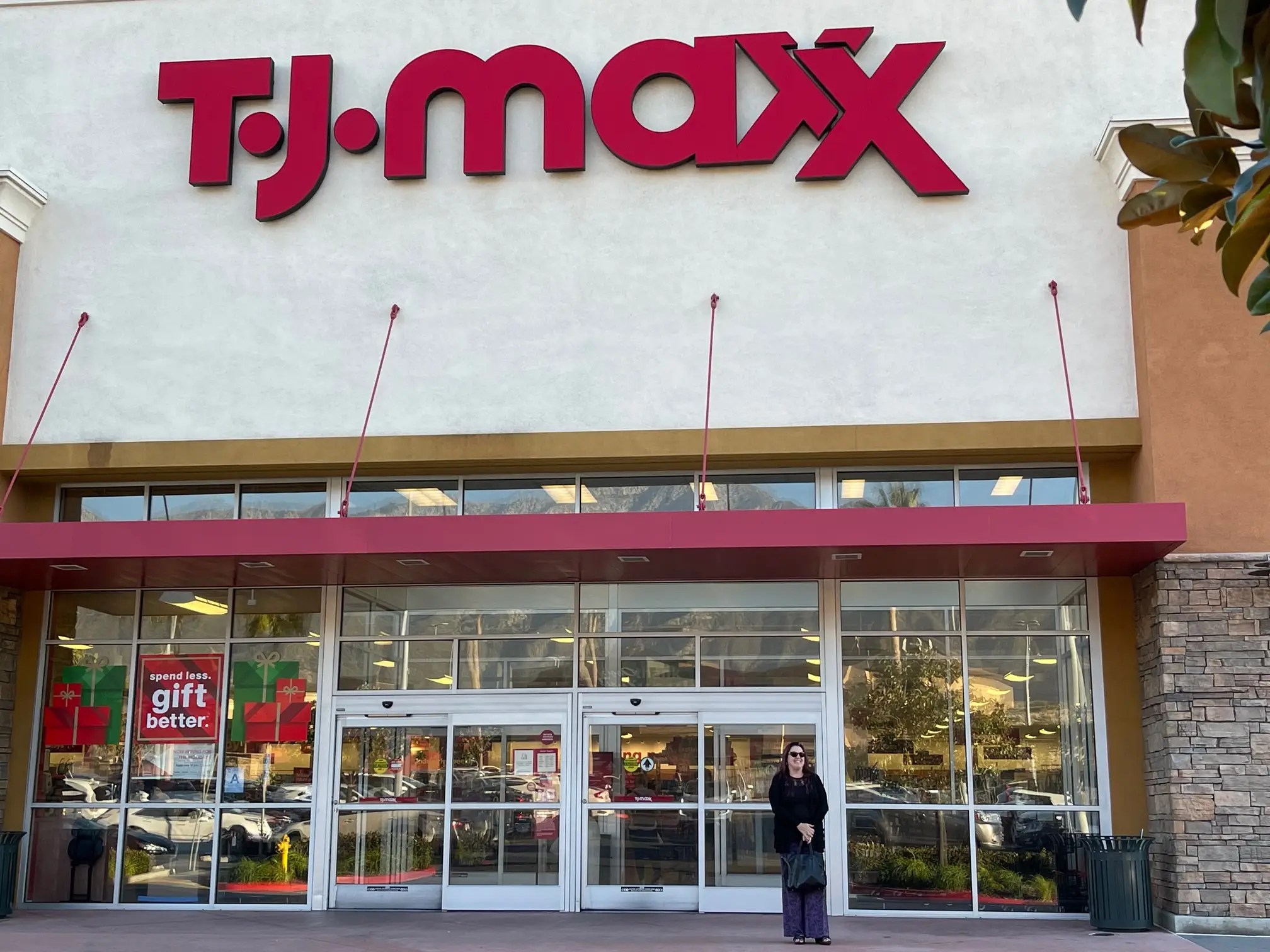 T.J. Maxx's small presence on the web is giving Shein and Temu a big