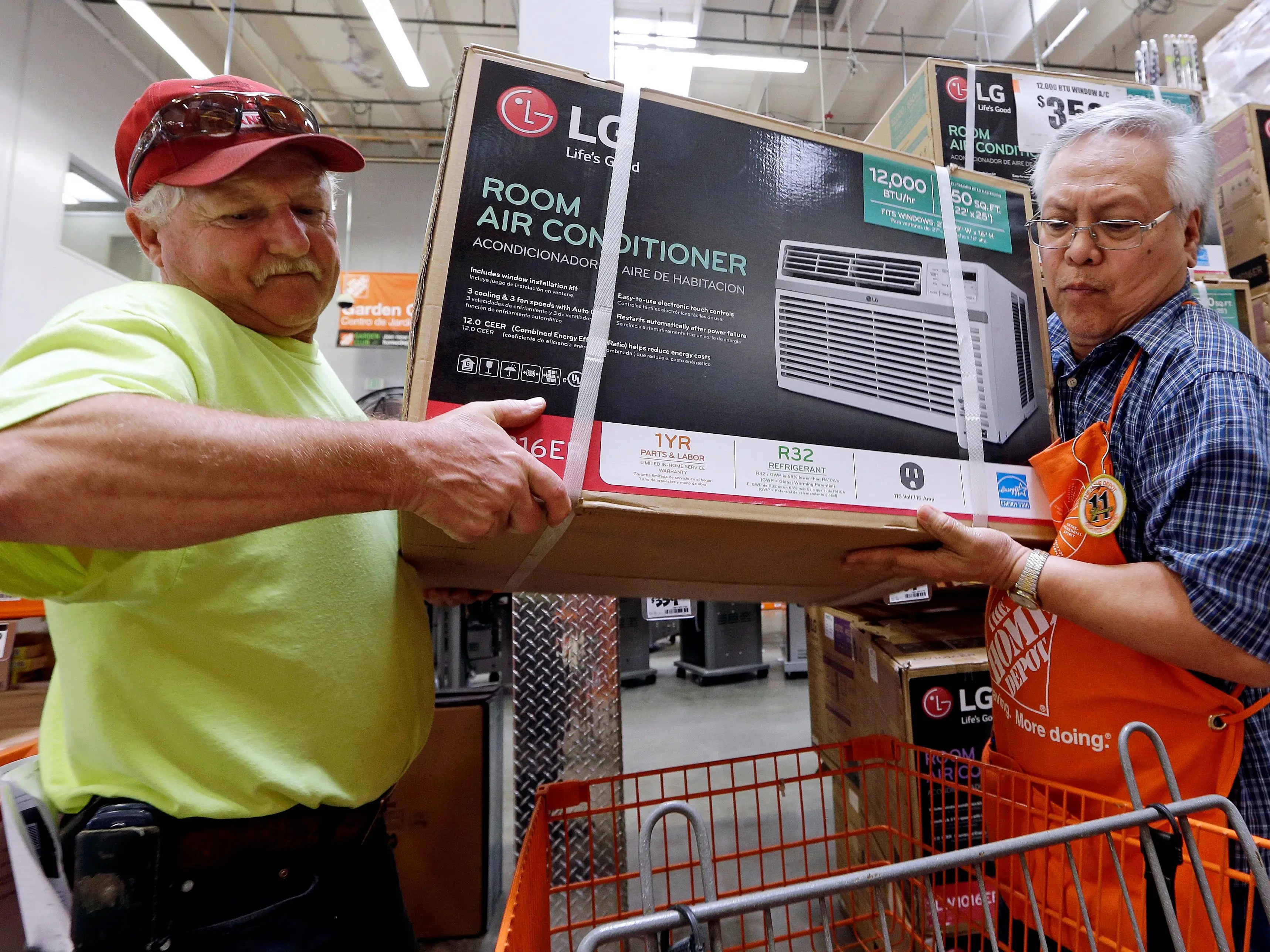 Home Depot Changes Policy, Will Pay Hourly Workers to Nearest Minute