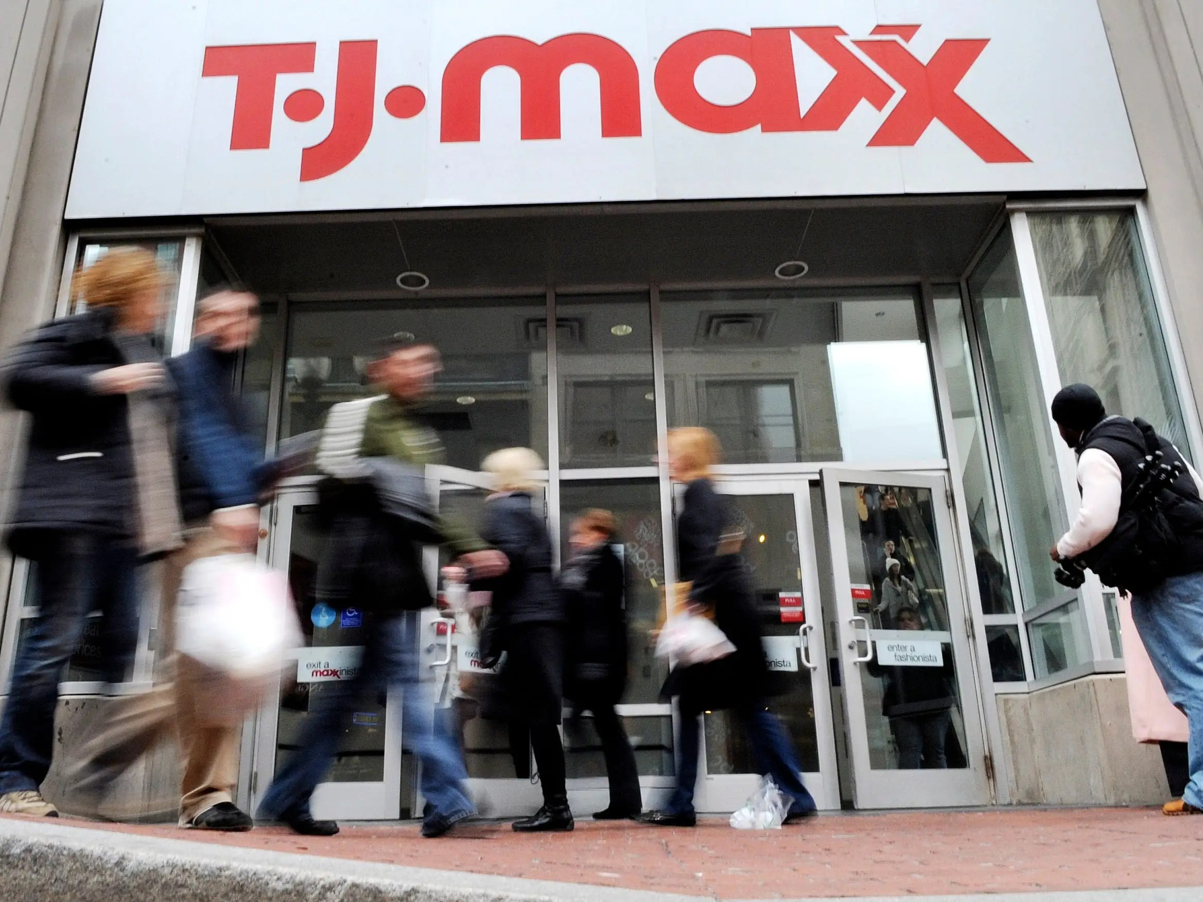 How T.J. Maxx, HomeGoods Benefit From Other Retailers' Store Closures