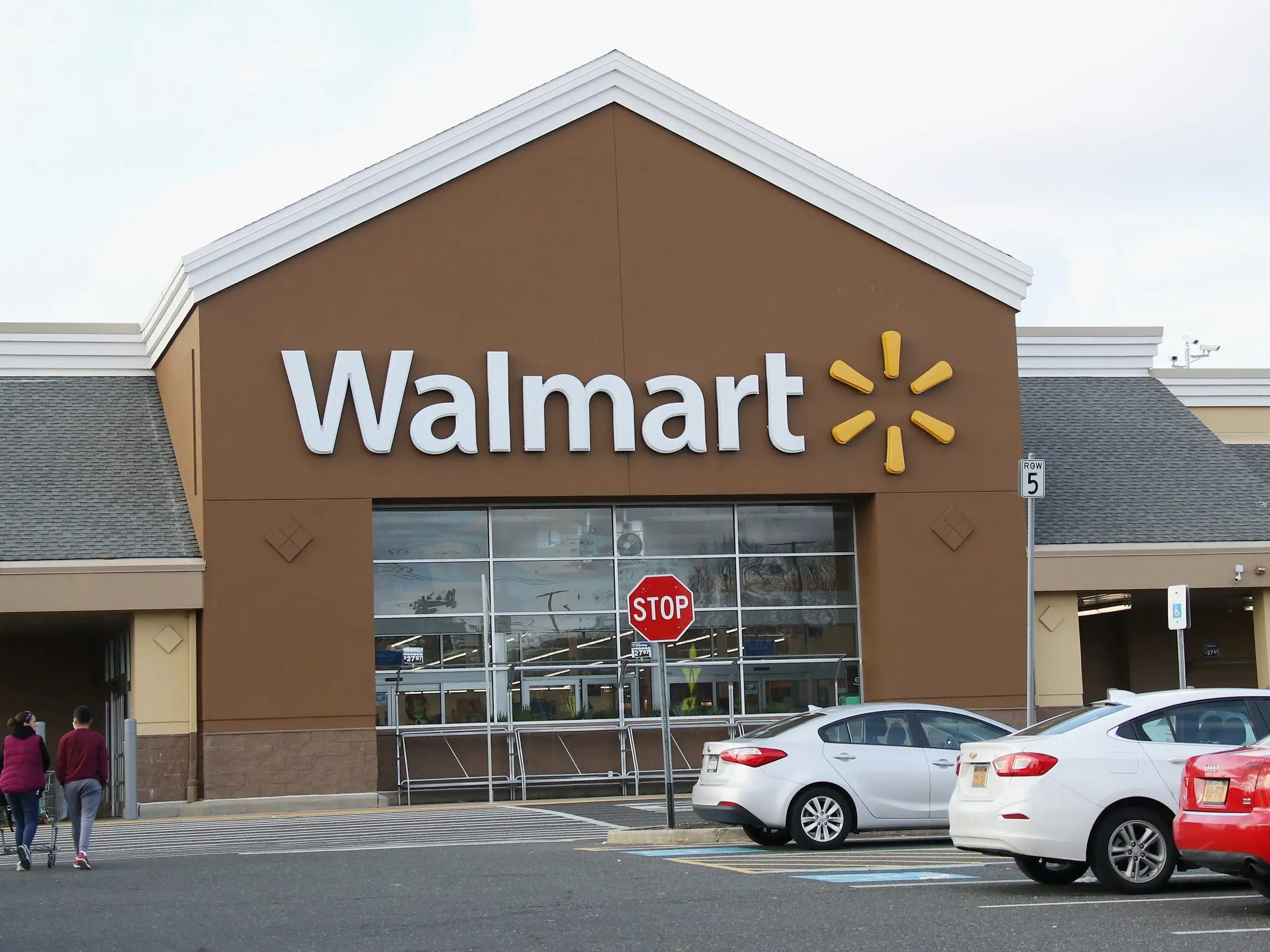 Portland and Texas Politicians Argue Over Why Walmart Is Closing Stores