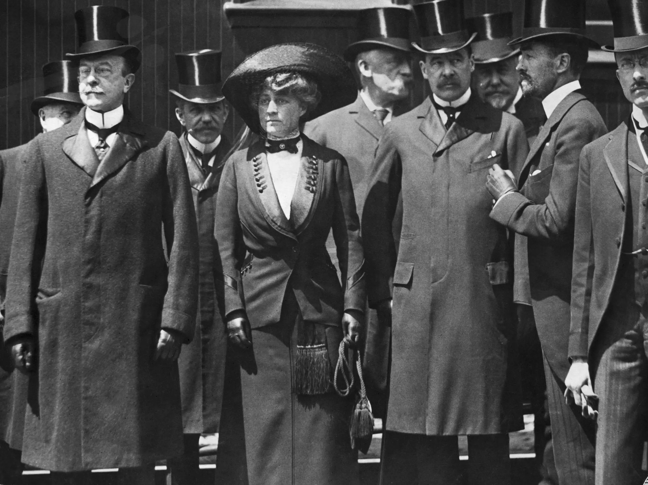Vintage Photos Show How America's Rich Tycoons Lived During Gilded Age