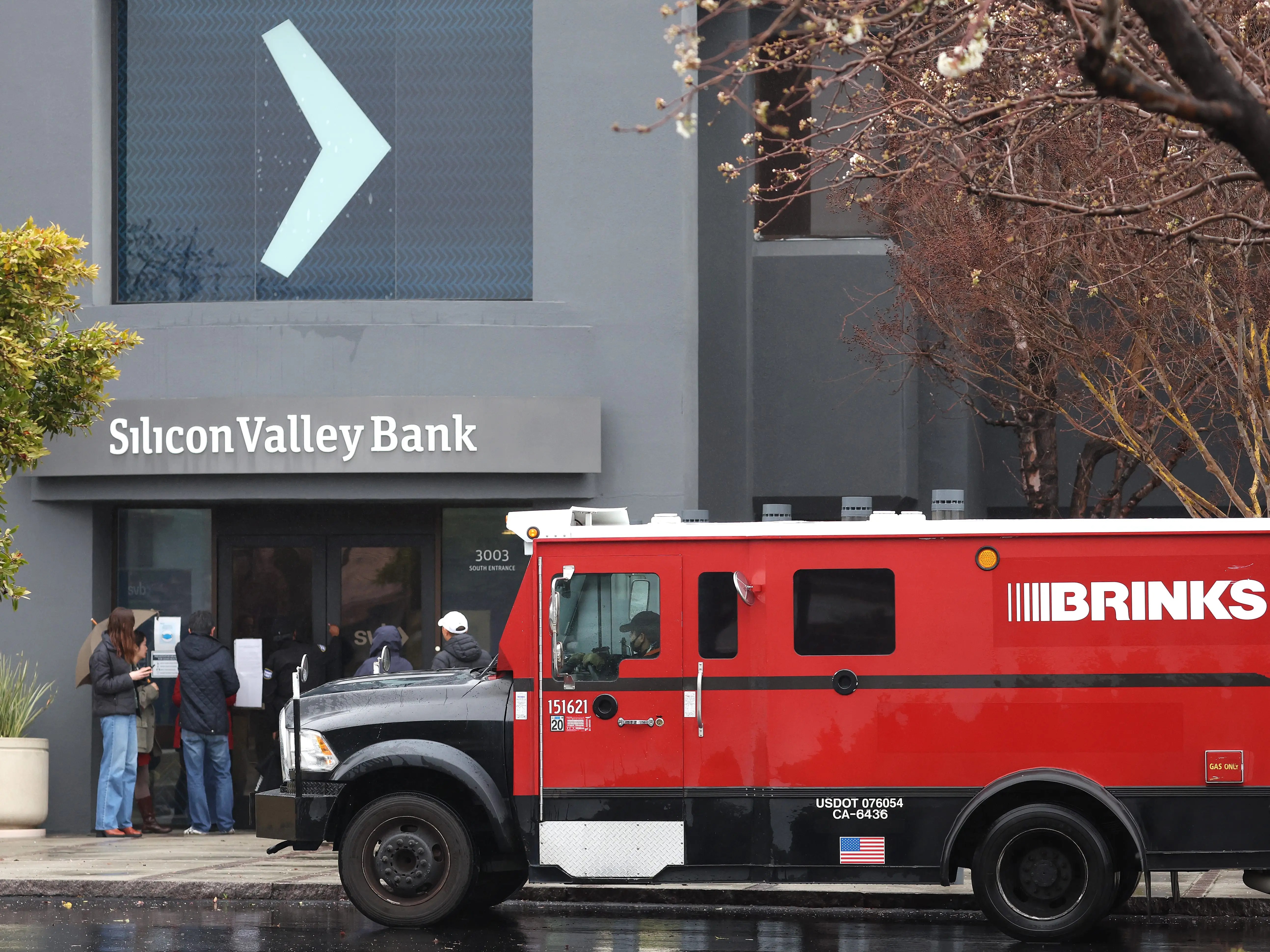 Silicon Valley Bank's Implosion Has Meme Gold Business Insider