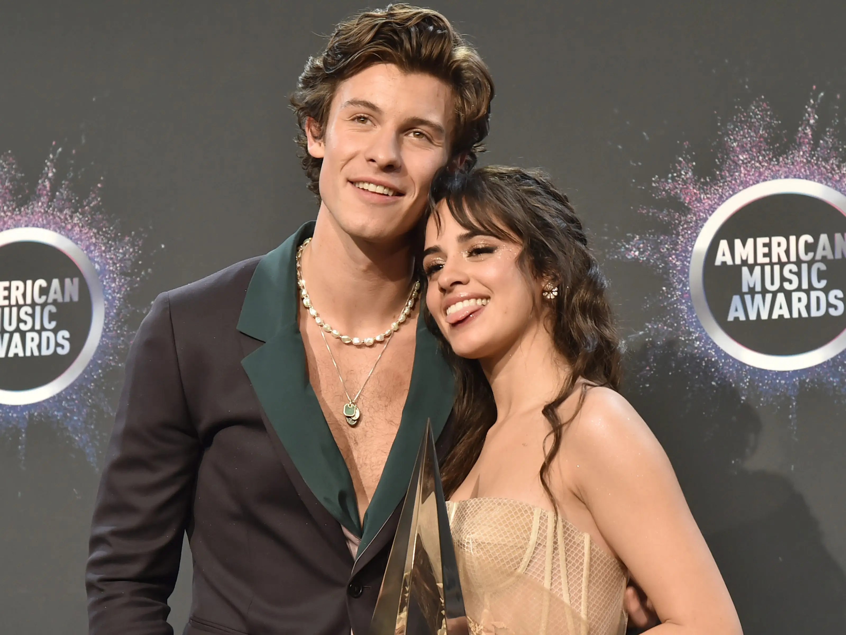 Shawn Mendes and Camila Cabello Were Making Out at Coachella Report