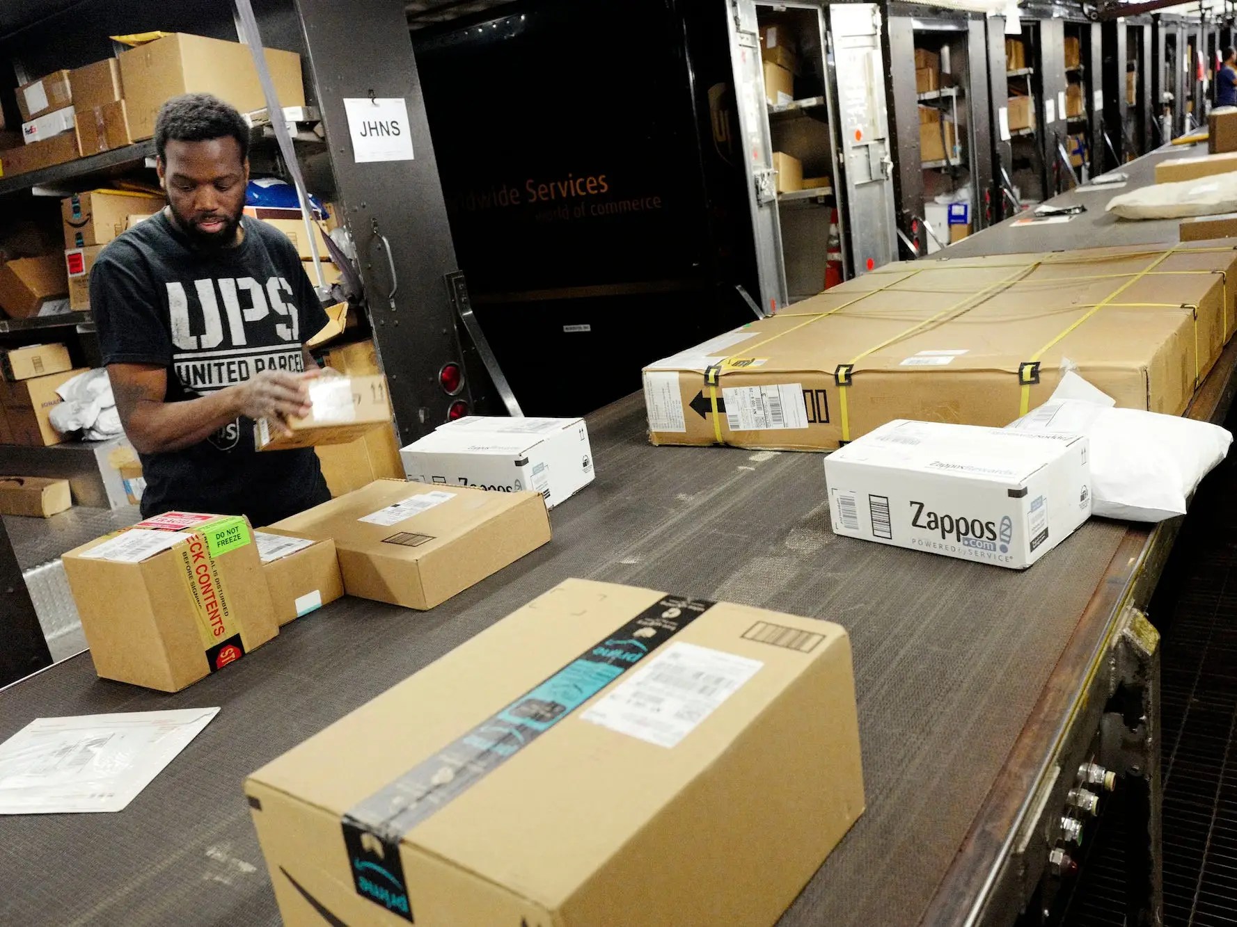 Automation Could Make Cuts at UPS and FedEx Permanent Business Insider