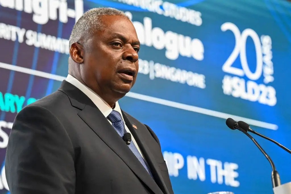 Pentagono vadovas jau kelias dienas gulėjo ligoninėje ir iki šiol niekas nieko nesakė