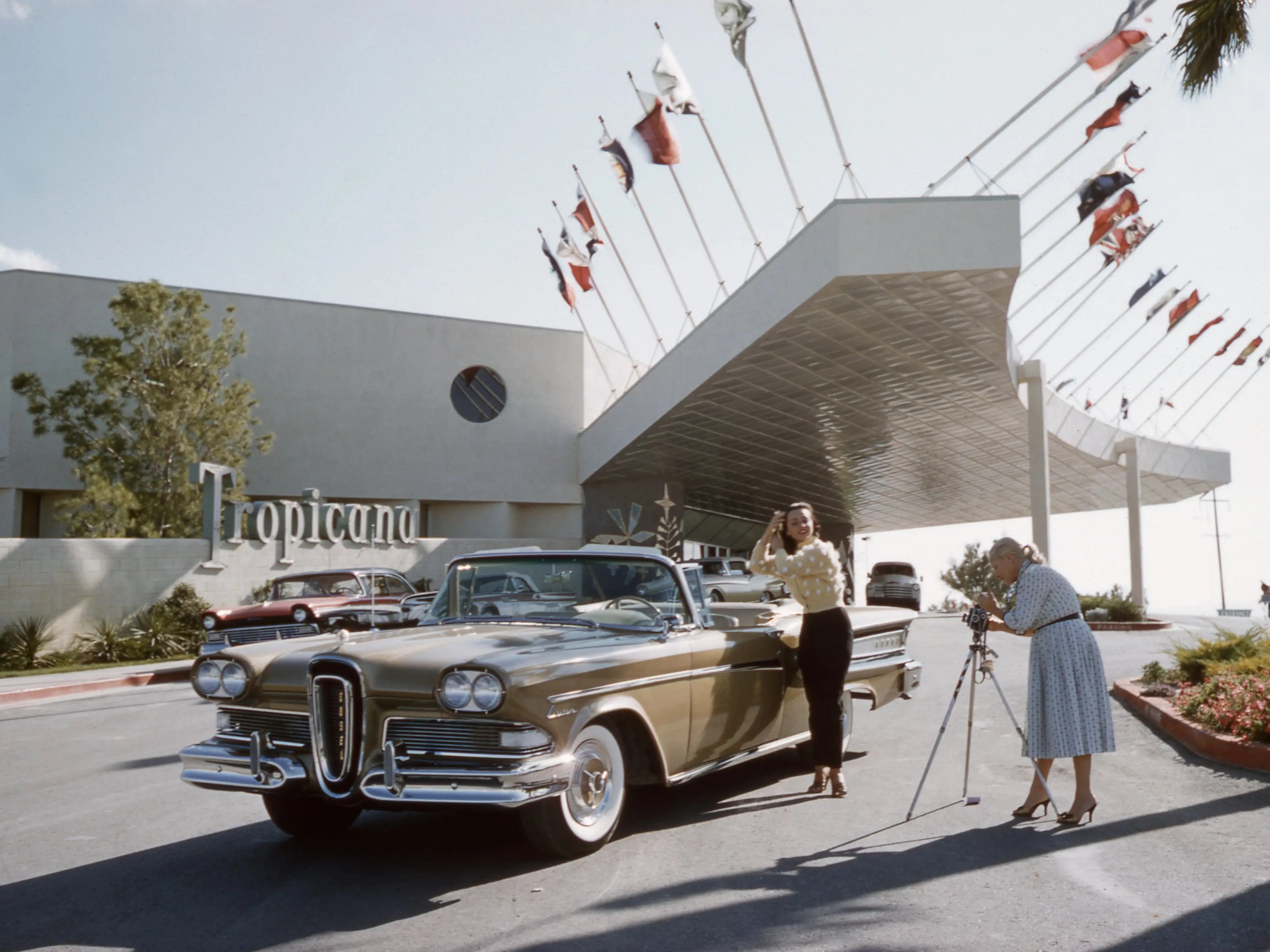 The historic Tropicana hotel in Las Vegas could be demolished old