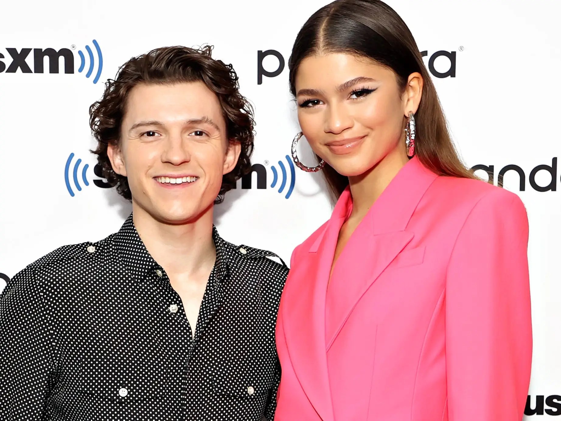 Tom Holland Says He's 'Lucky' to Be in a Relationship With Zendaya