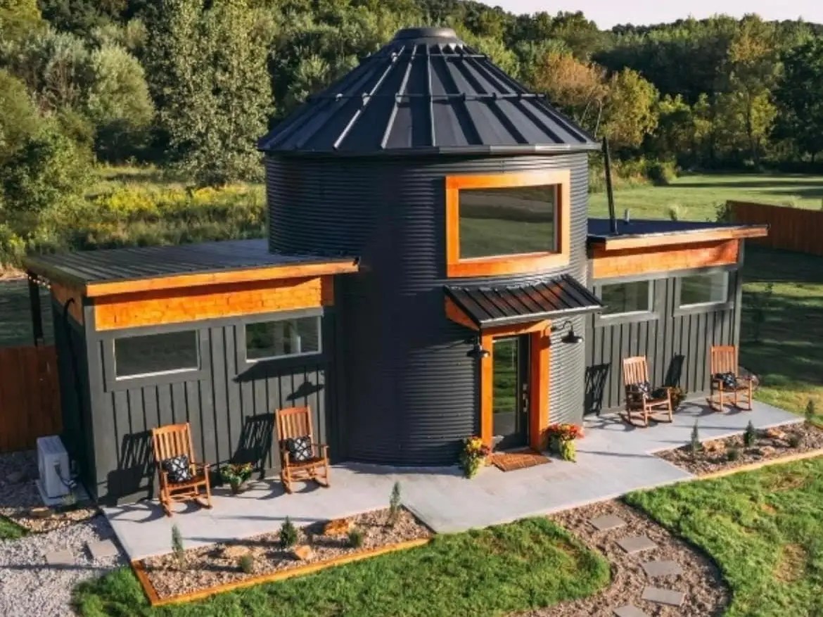 An Ohio Couple Spent 100,000 to Build Tiny Home Out of a Grain Silo