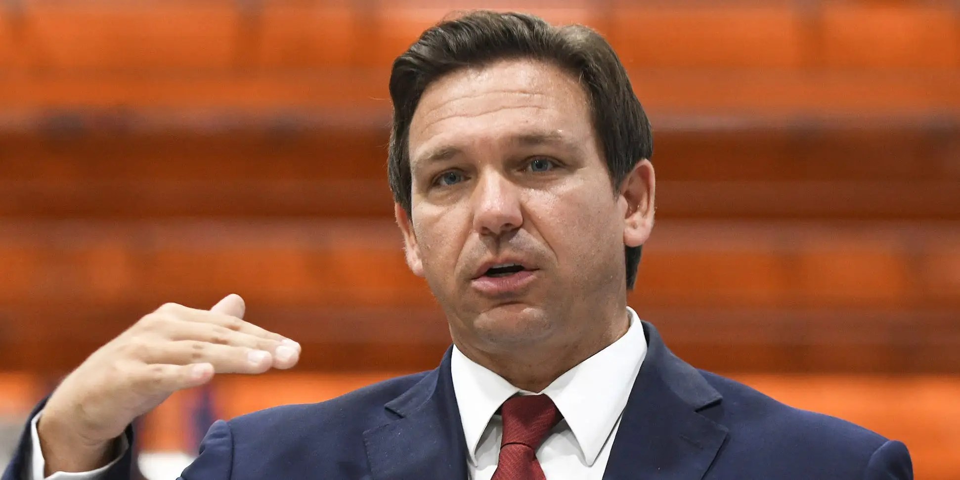 Floridos mokyklos rajonas išbraukia klasiką iš savo mokymo programų, nes DeSantis administracija neleidžia kai kuriems Šekspyro fragmentams