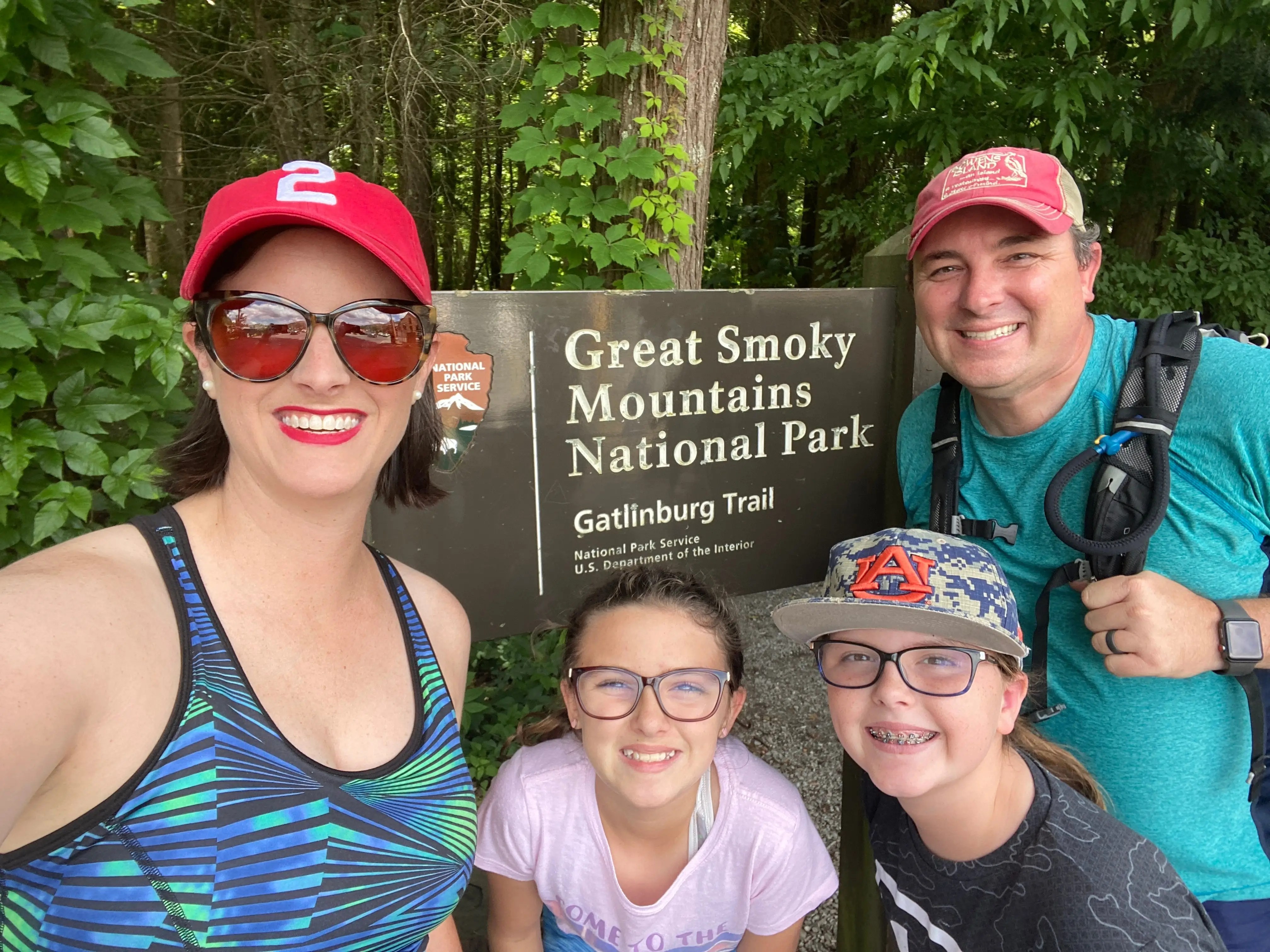 Fraternal Twins' Mom Shares How to Foster Bond, Encourage Individuality