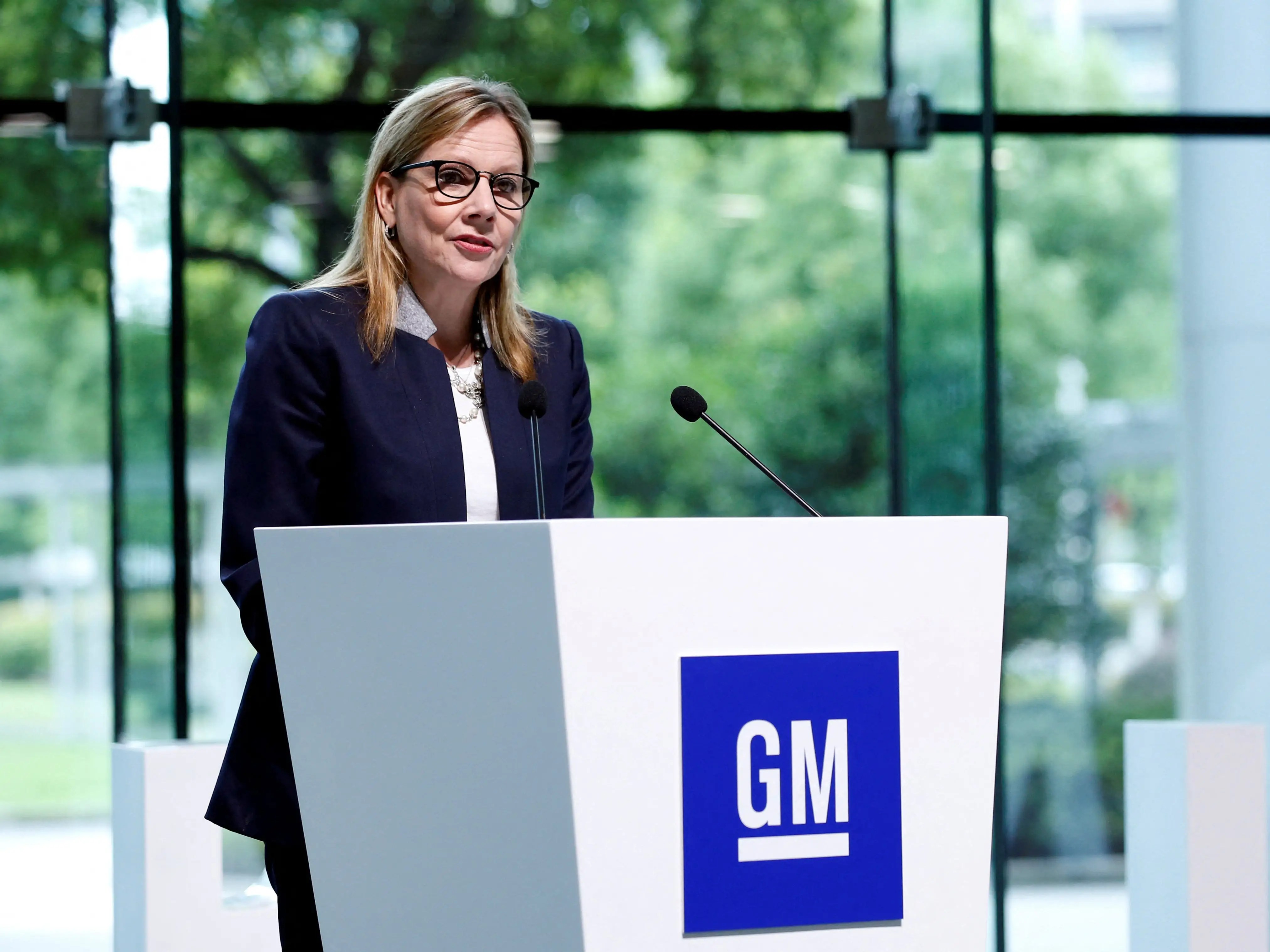Here’s how General Motors’ CEO Mary Barra justifies her 29 million salary Cedar News English