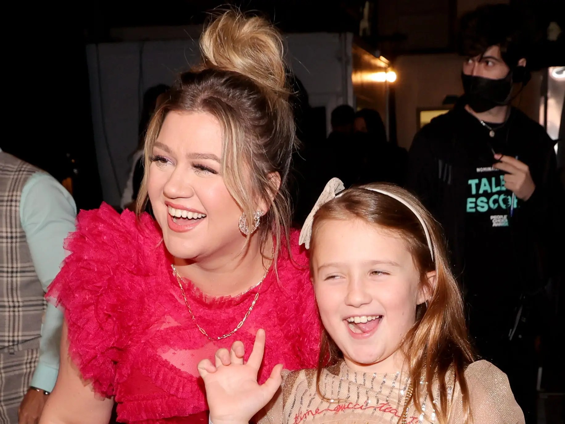 Kelly Clarkson's Daughter River Rose Sings on Her Latest Album