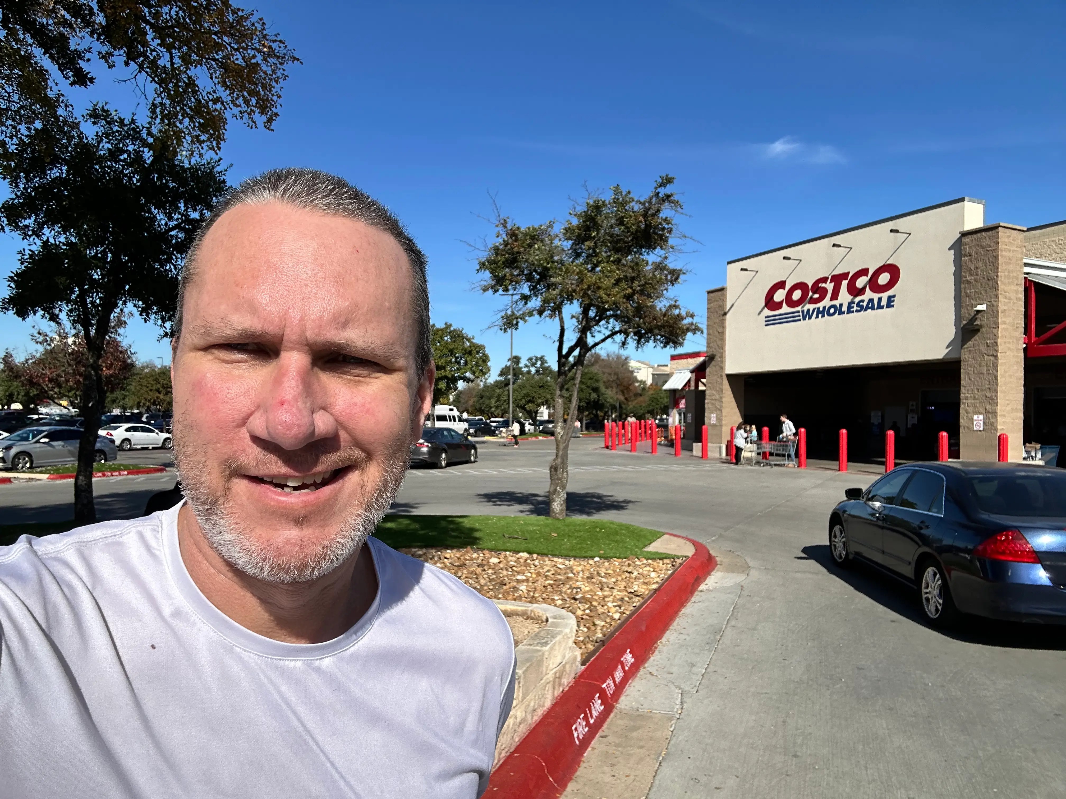 I compared grocery prices at Costco, Walmart, and HEB for a family of 4. I was shocked Walmart