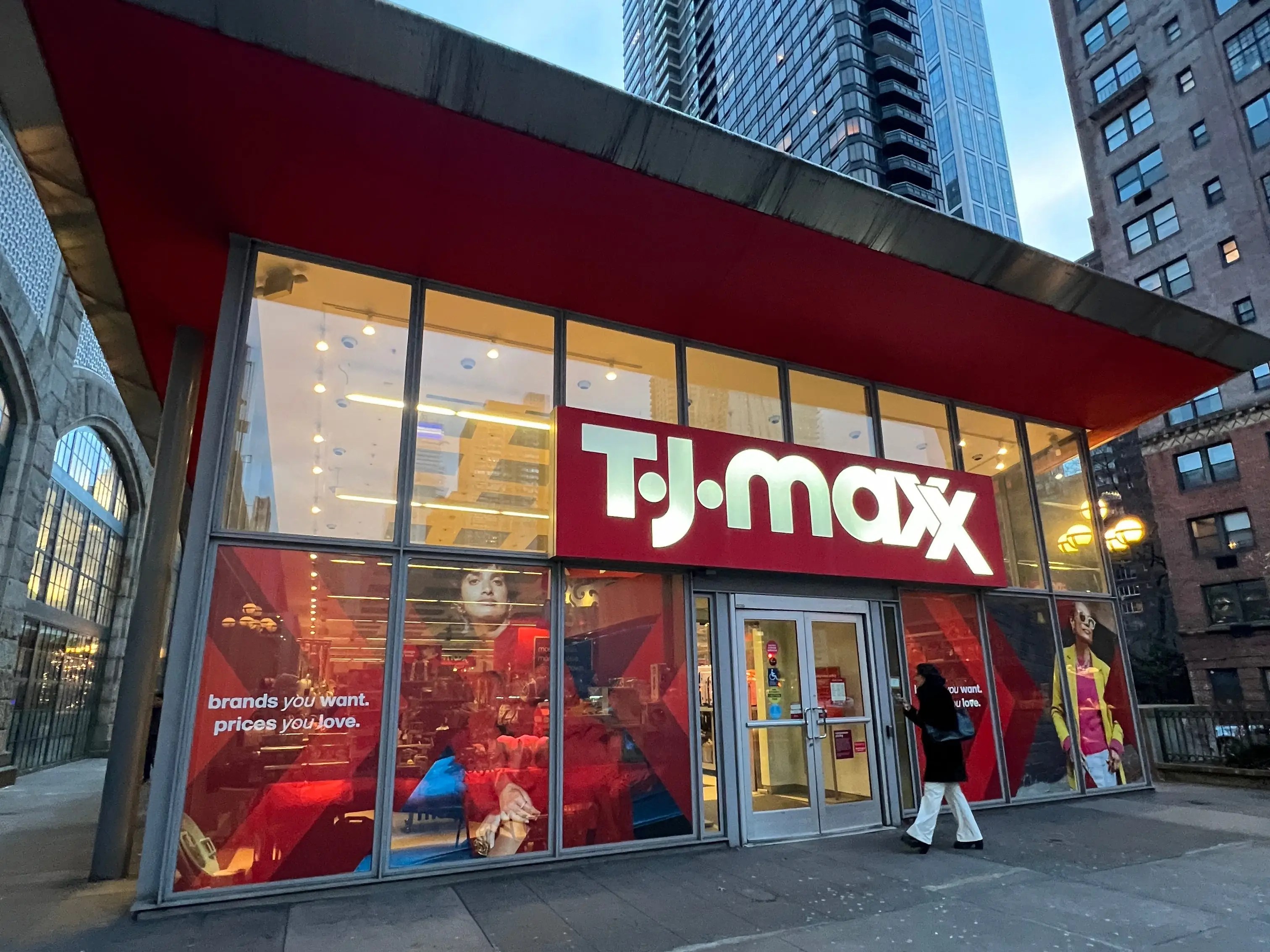 TJ Maxx Stores in the Suburbs Versus the City Photos Business Insider