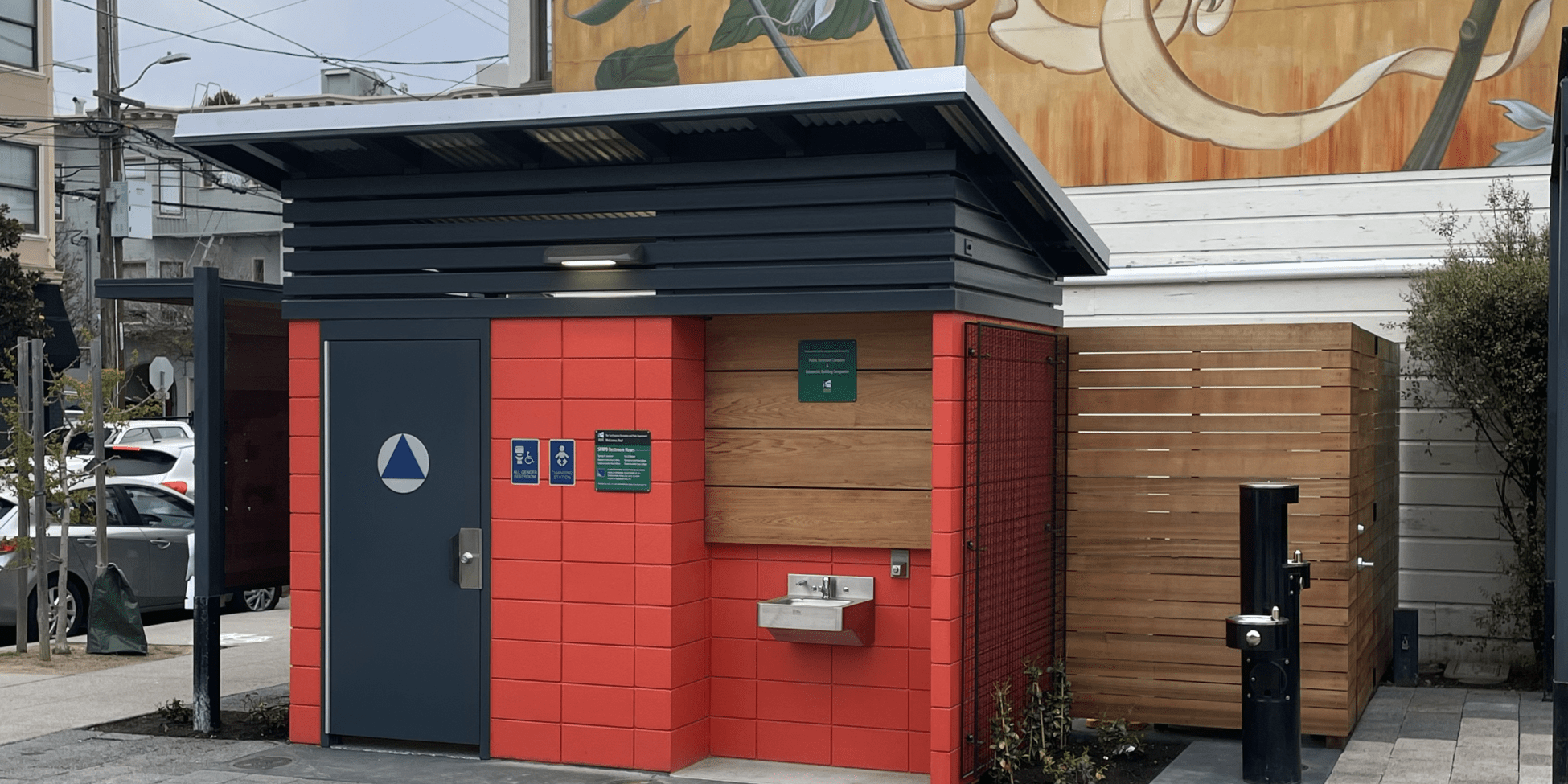 A San Francisco neighborhood threw a mini-festival to celebrate a public toilet that cost 0,000 instead of .7 million