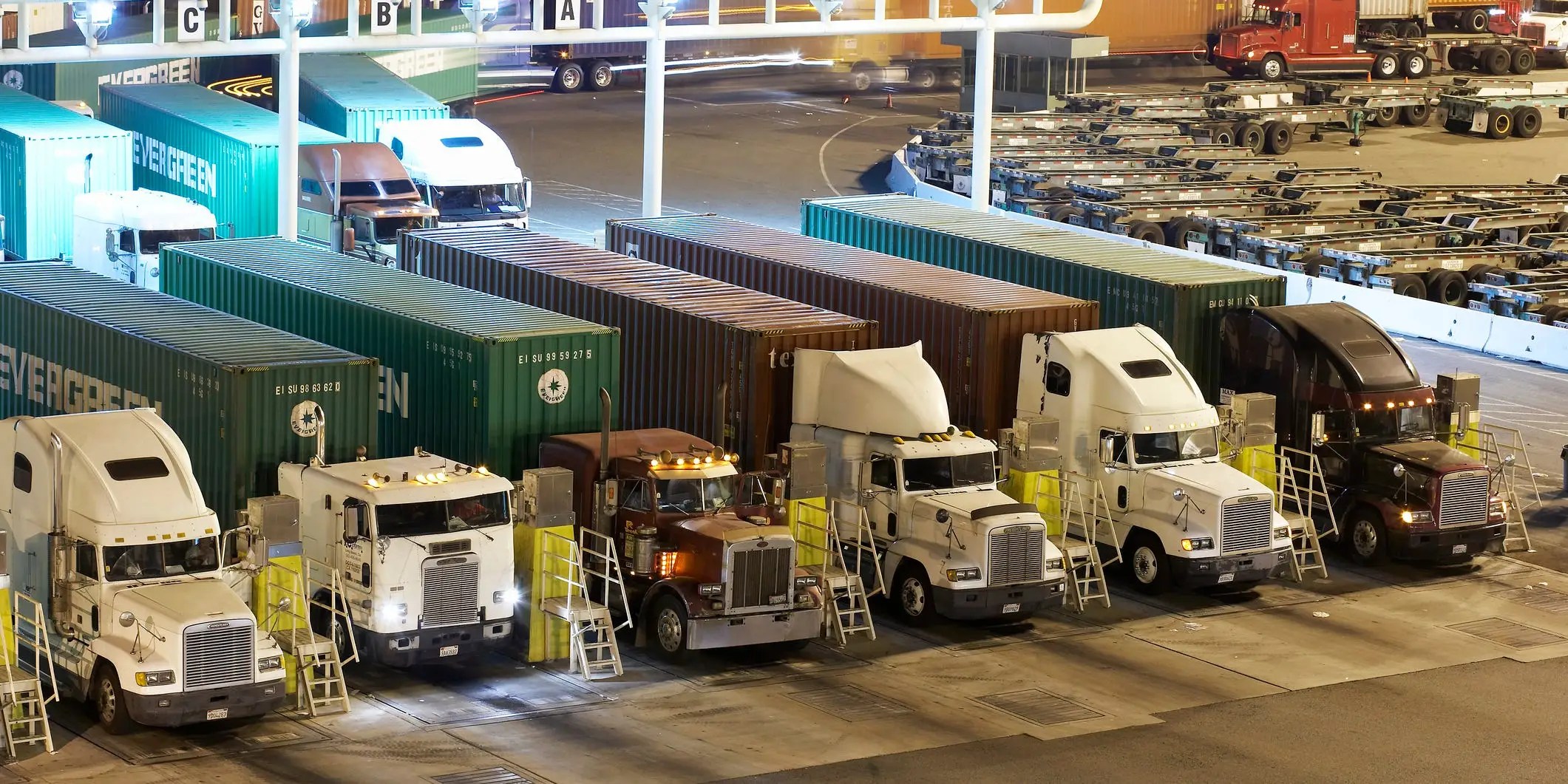 Bankructwa i wojny cenowe definiują recesję na amerykańskim rynku frachtu