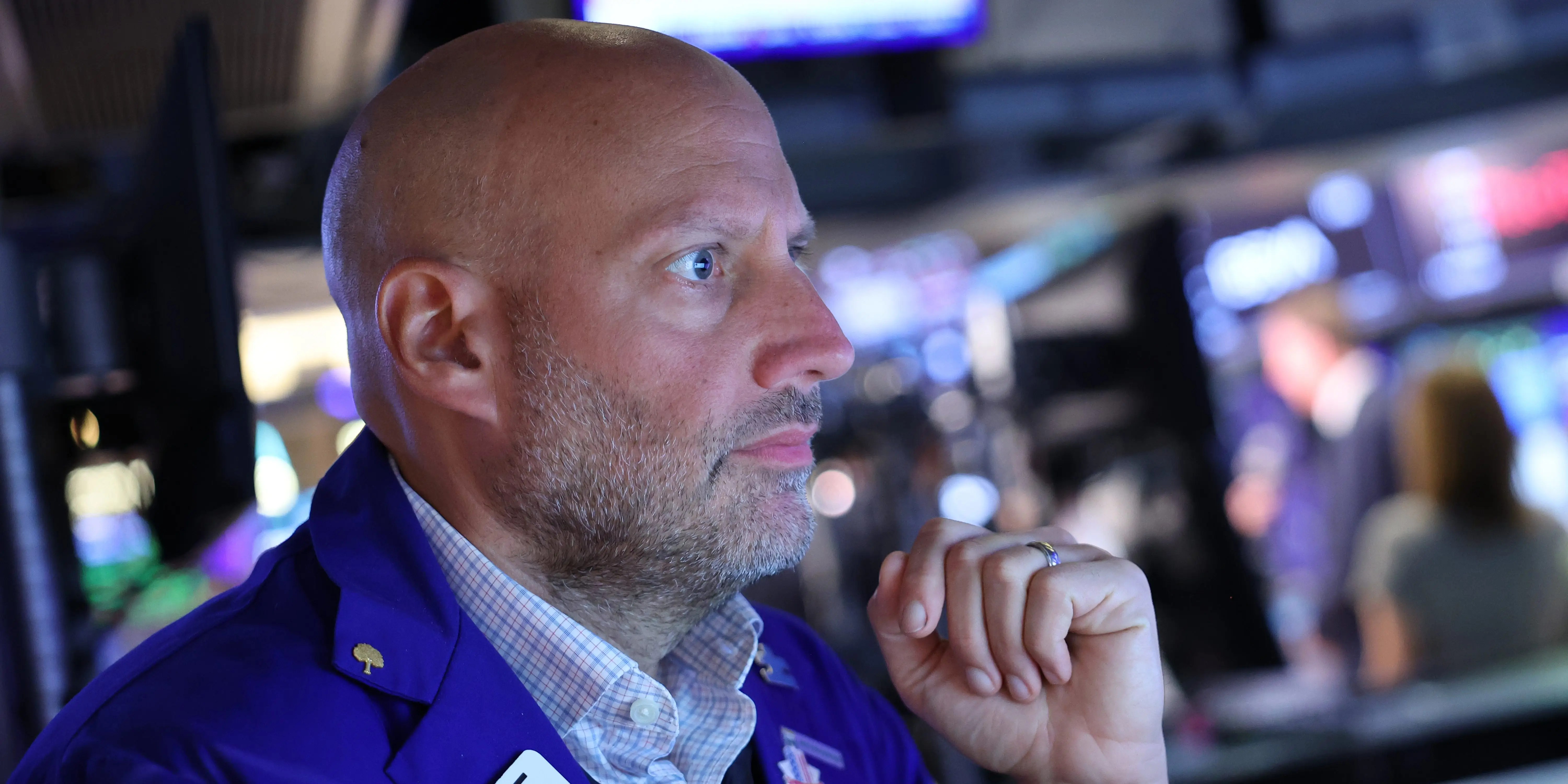 Stock Market Today Indexes Slip As Chip Stocks Tumble Before Key