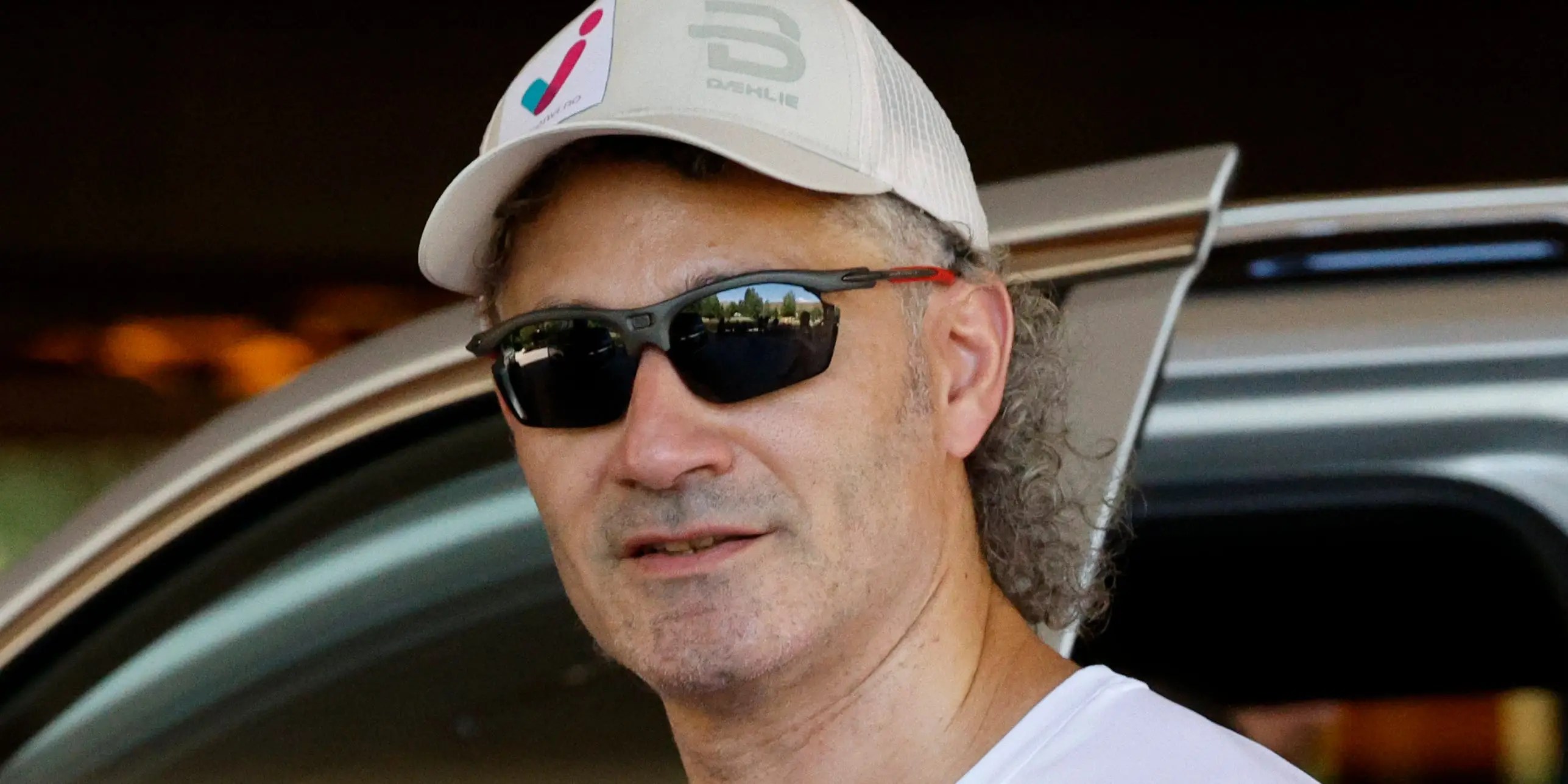 يقول أليكس كارب إذا لم يكن يركض بالانتير ، فسيكون مثل “الناسك”