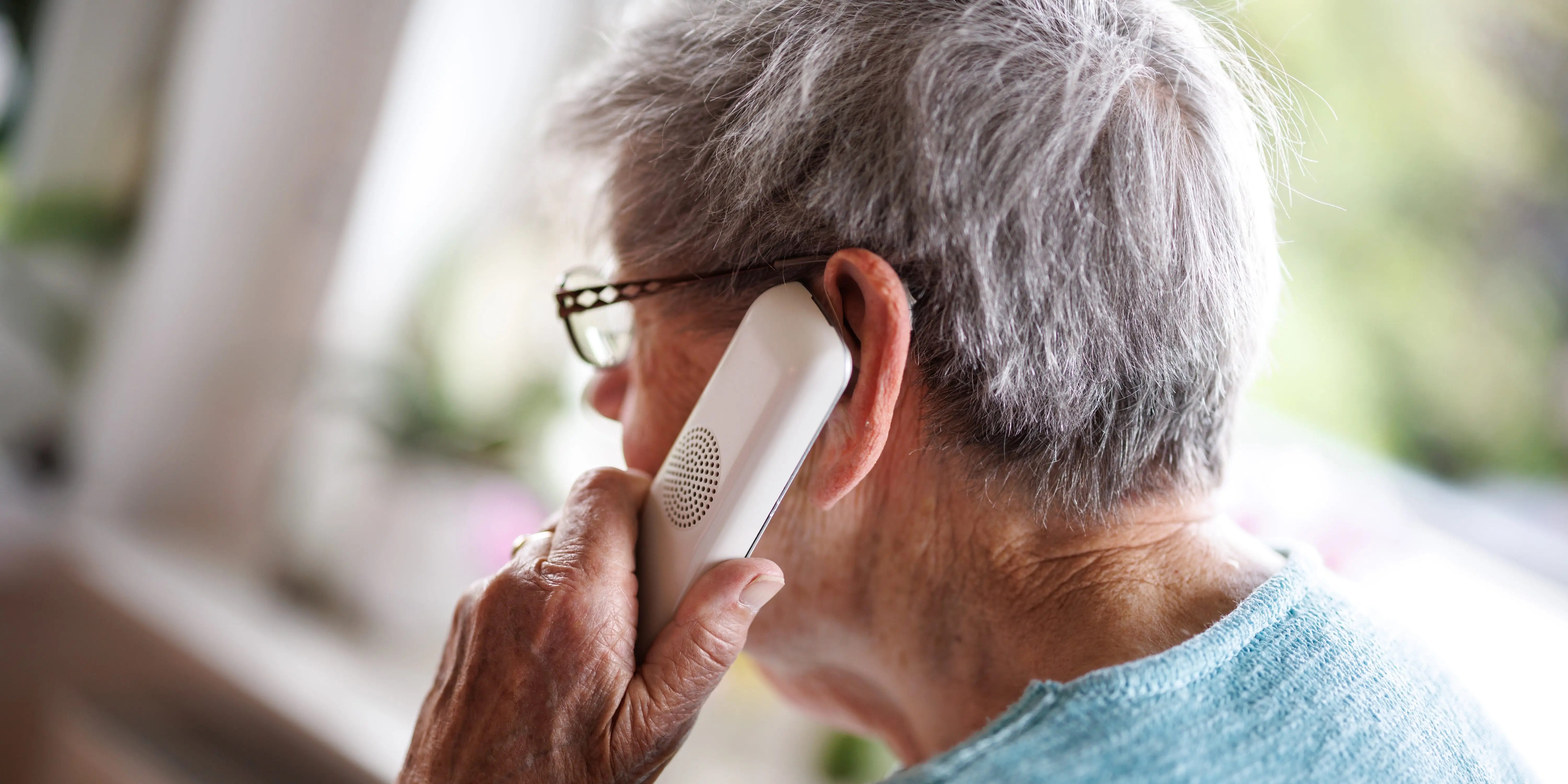 Social Security Retirement Check Concerns Flood AARP After DOGE Cuts