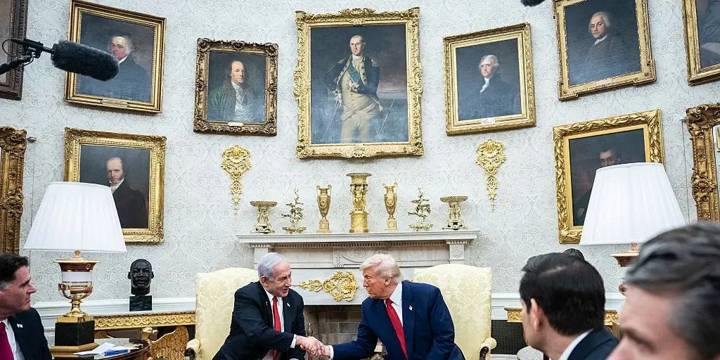 BeforeandAfter Photos Show Changes Trump’s White House Decor Changes