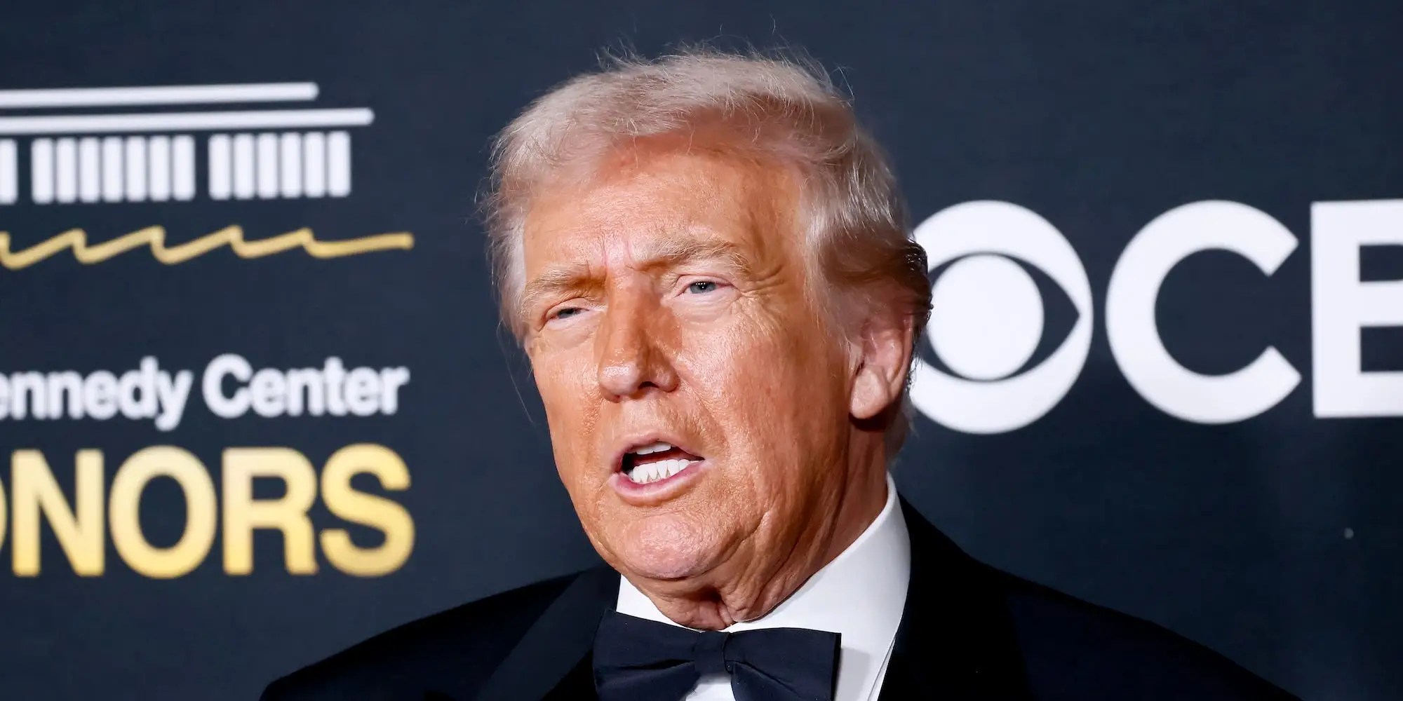 Trump to Sign Executive Order Limiting State Control Over AI Regulation