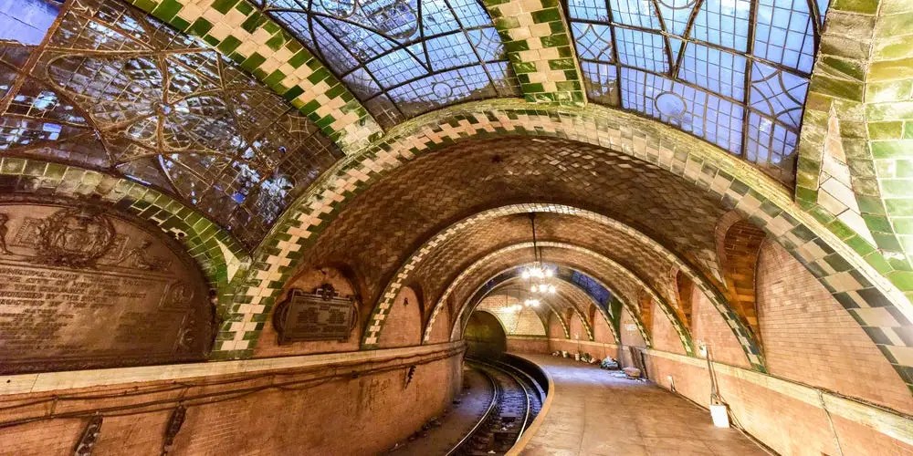 Hidden Platforms and Historic Oaths: The Forgotten NYC Subway Station
