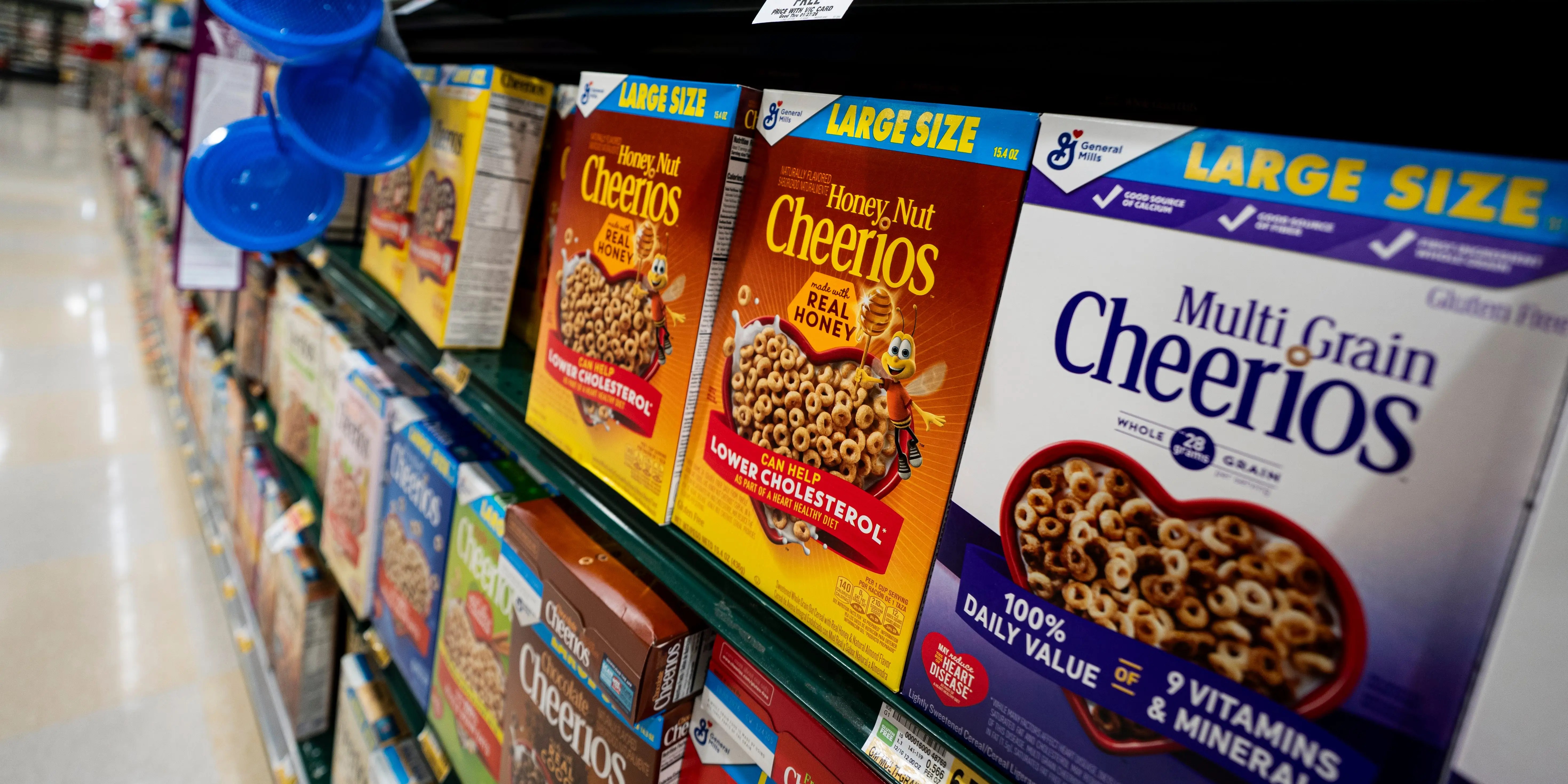 Food Stocks Plunge: General Mills Sounds Alarm on Weak Consumer Demand