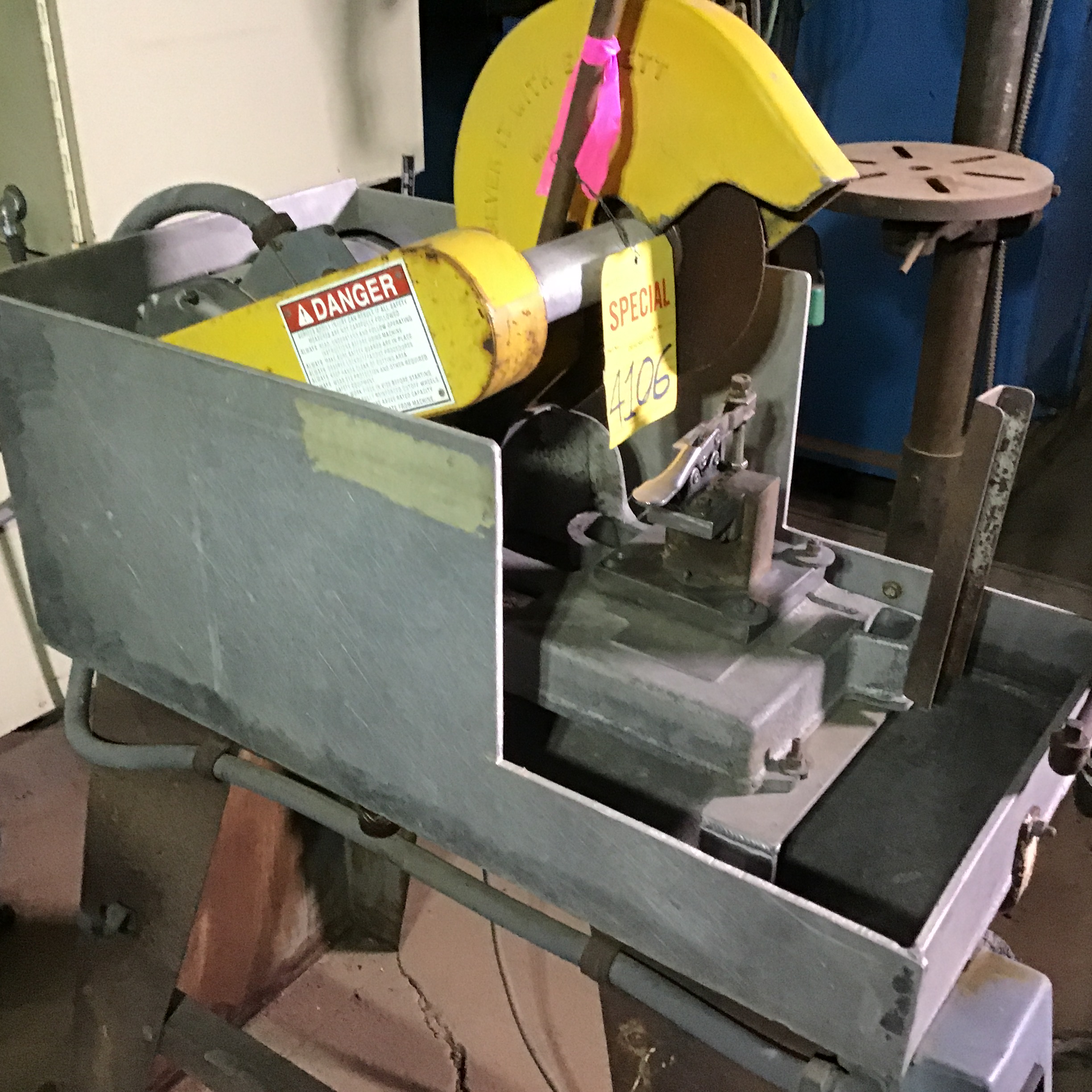 Used Everett Abrasive CutOff Saw 10” for Sale in Casa Grande, Arizona