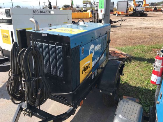 2016 Miller Big Blue 400 Pro #800104508 in Pelham, AL, USA