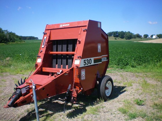 Hesston 530 in Reedsburg, WI, USA