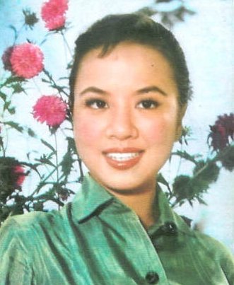 Chung Ching (鍾情) MyDramaList