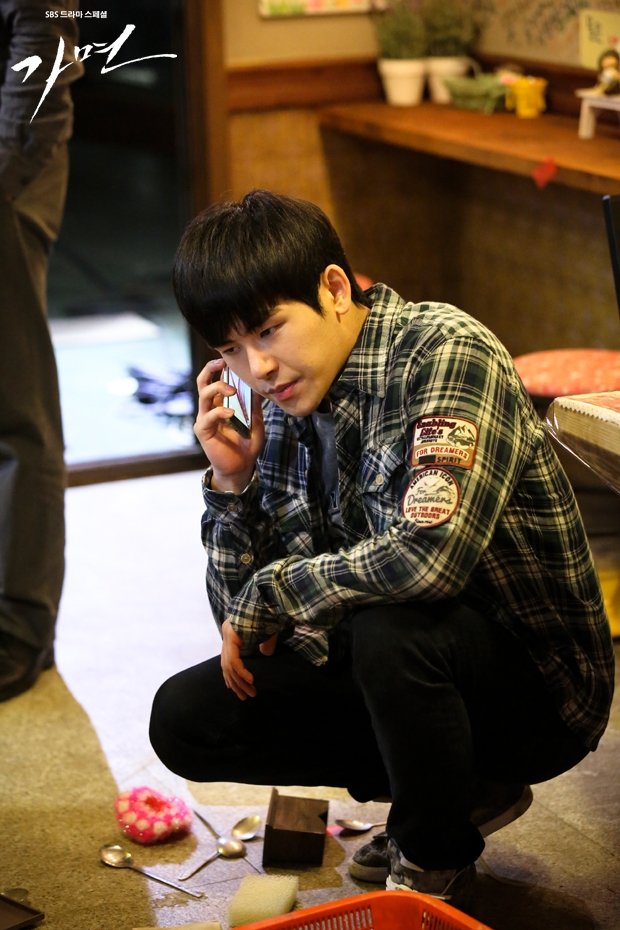 Mask Photos 240141 MyDramaList