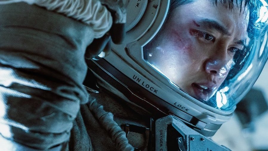 EXO's Doh Kyung Soo Gets Bombarded With Meteor Showers in the Trailer