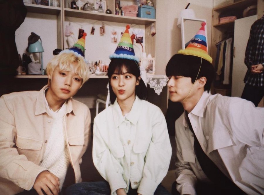 At a Distance, Spring Is Green Photos 2265521 MyDramaList